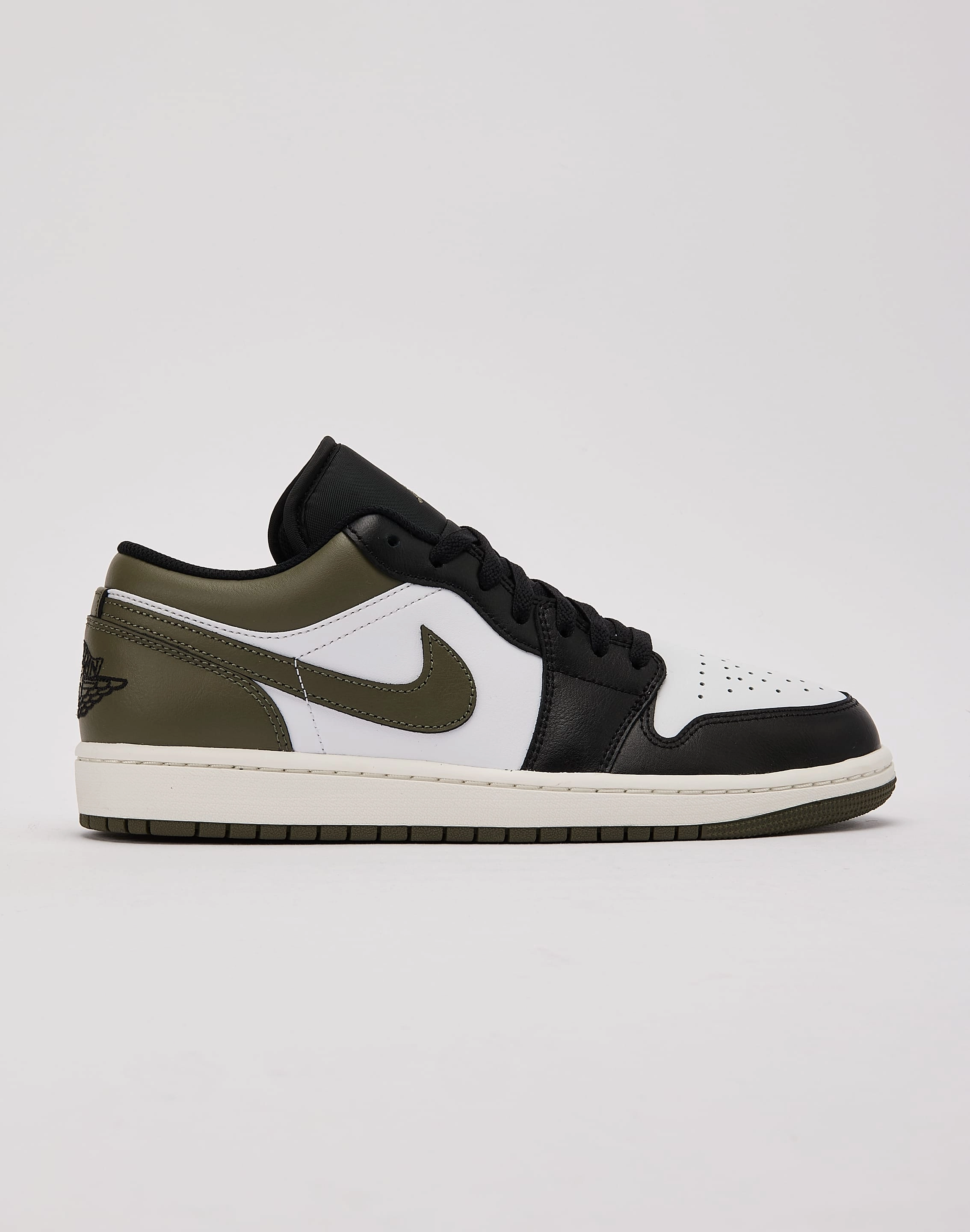 Jordan Air Jordan 1 Low Recycled fashion materials Budget - friendly fashion