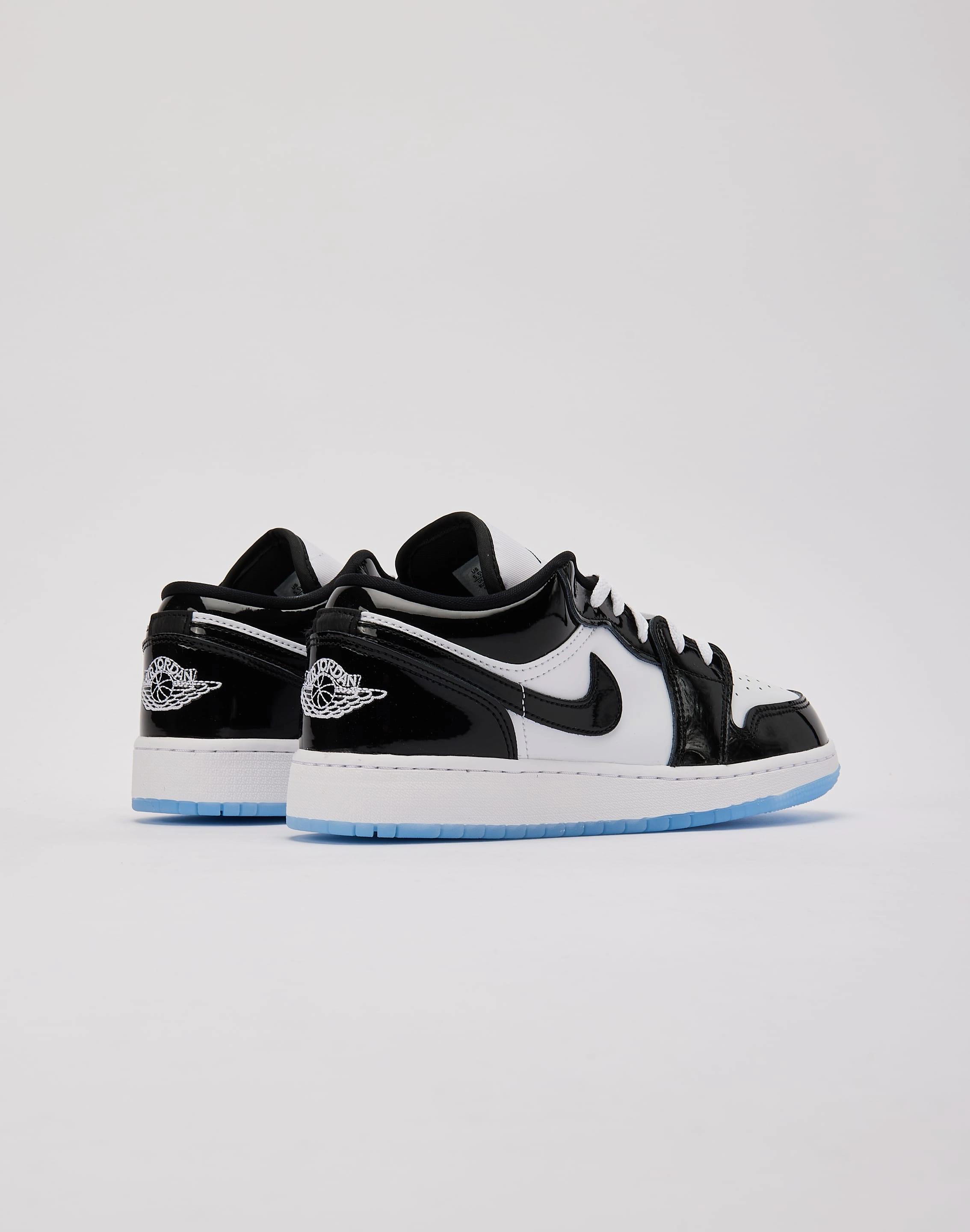 Jordan Air Jordan 1 Low SE 'Concord' Grade-School Workwear options