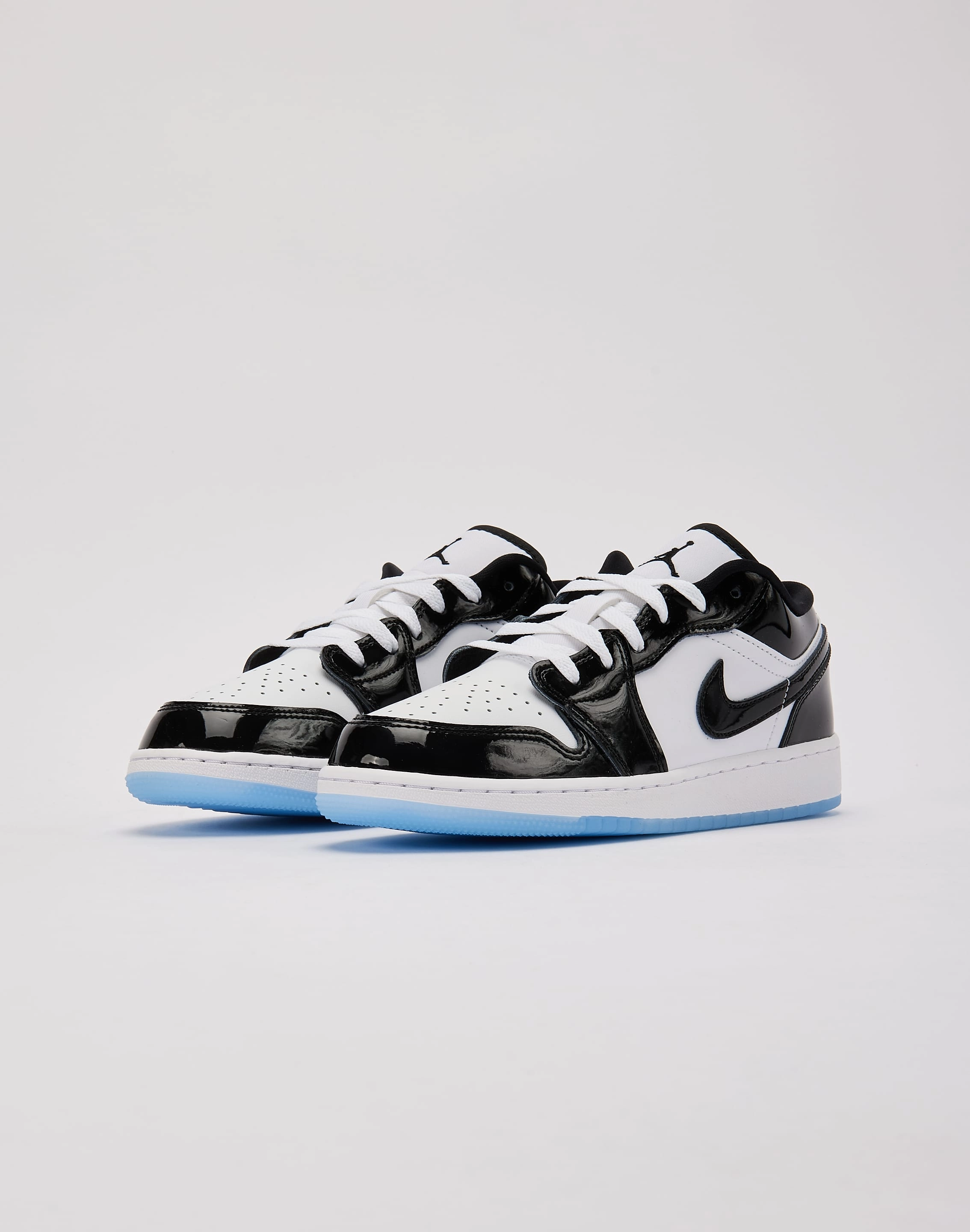 Jordan Air Jordan 1 Low SE 'Concord' Grade-School Workwear options