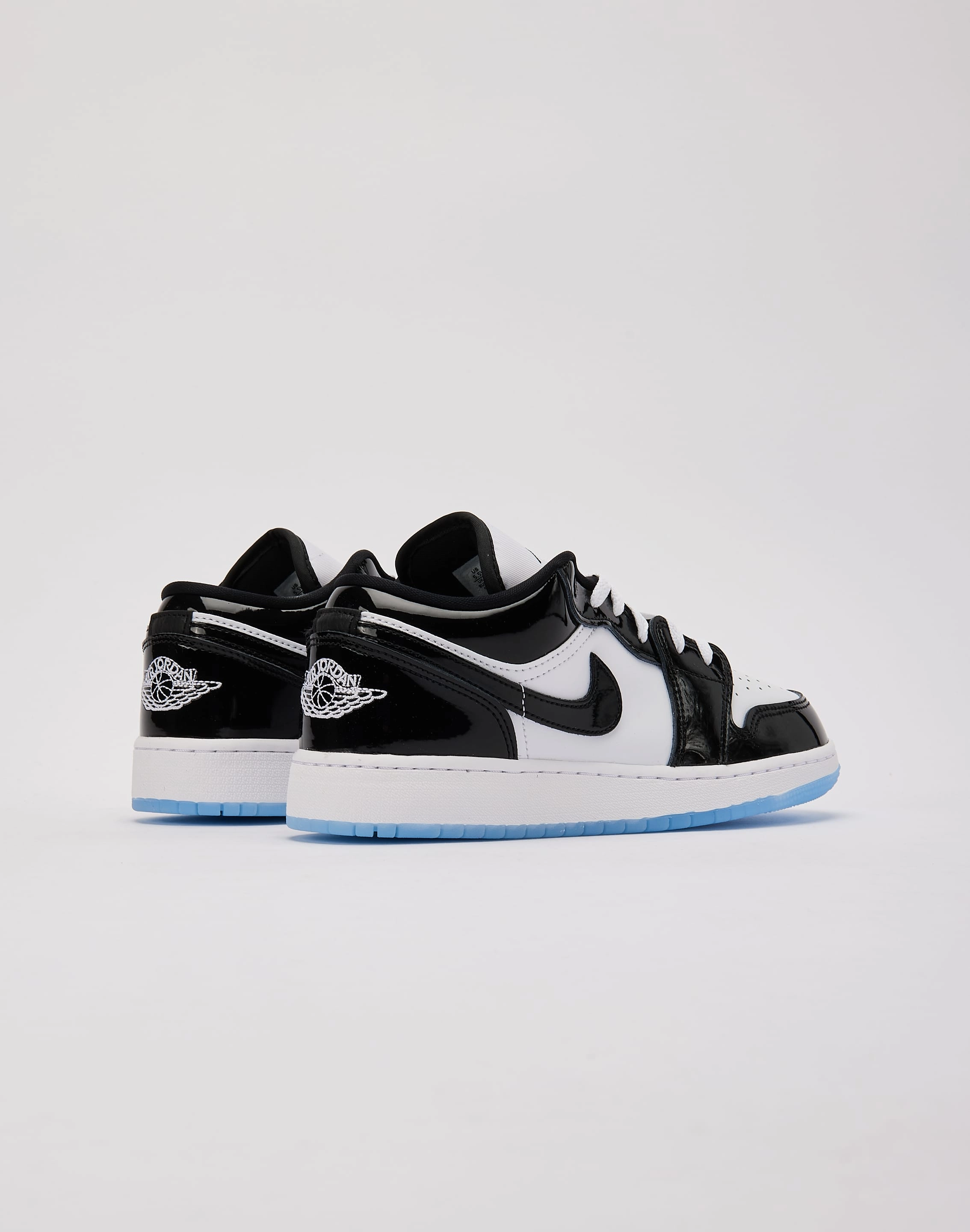 Jordan Air Jordan 1 Low SE 'Concord' Grade-School Workwear options
