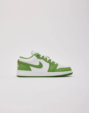 Jordan Air Jordan 1 Low SE Grade-School Casual wear options Fashion for all body types
