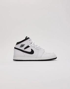 Jordan Air Jordan 1 Mid Grade-School Clothing and accessories Denim products
