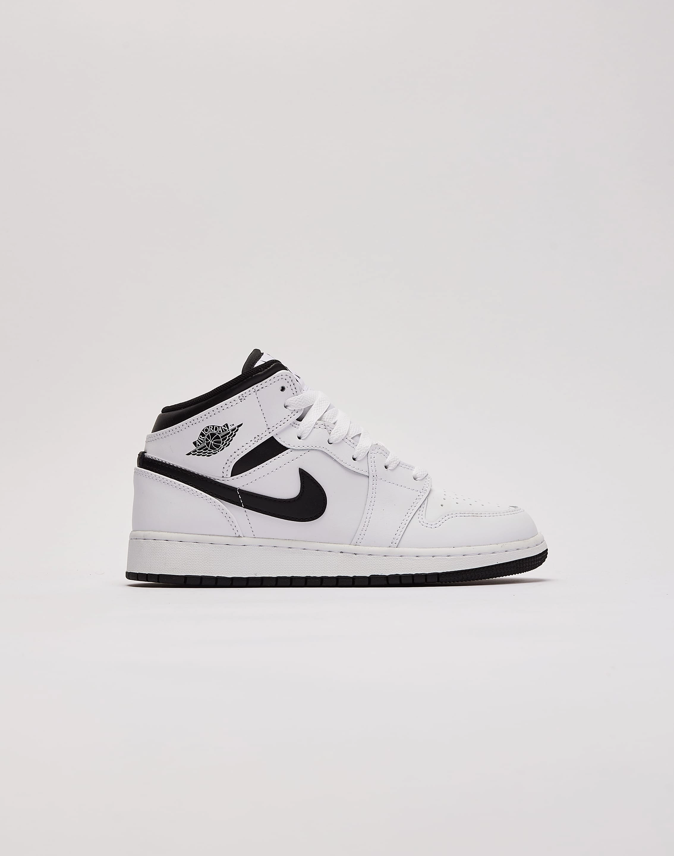 Jordan Air Jordan 1 Mid Grade-School Clothing and accessories Denim products