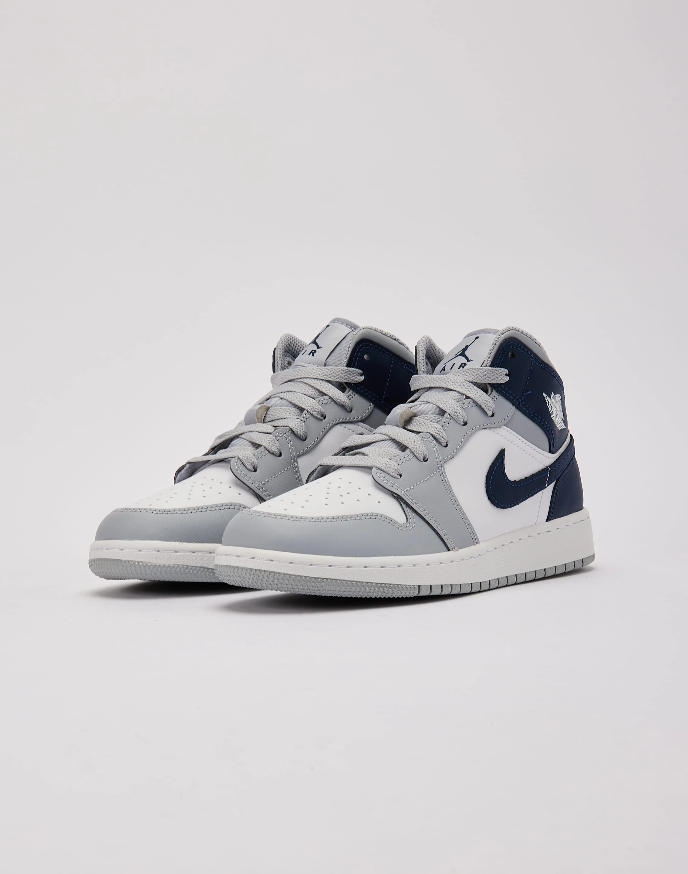 Jordan Air Jordan 1 Mid Grade-School Clothing types