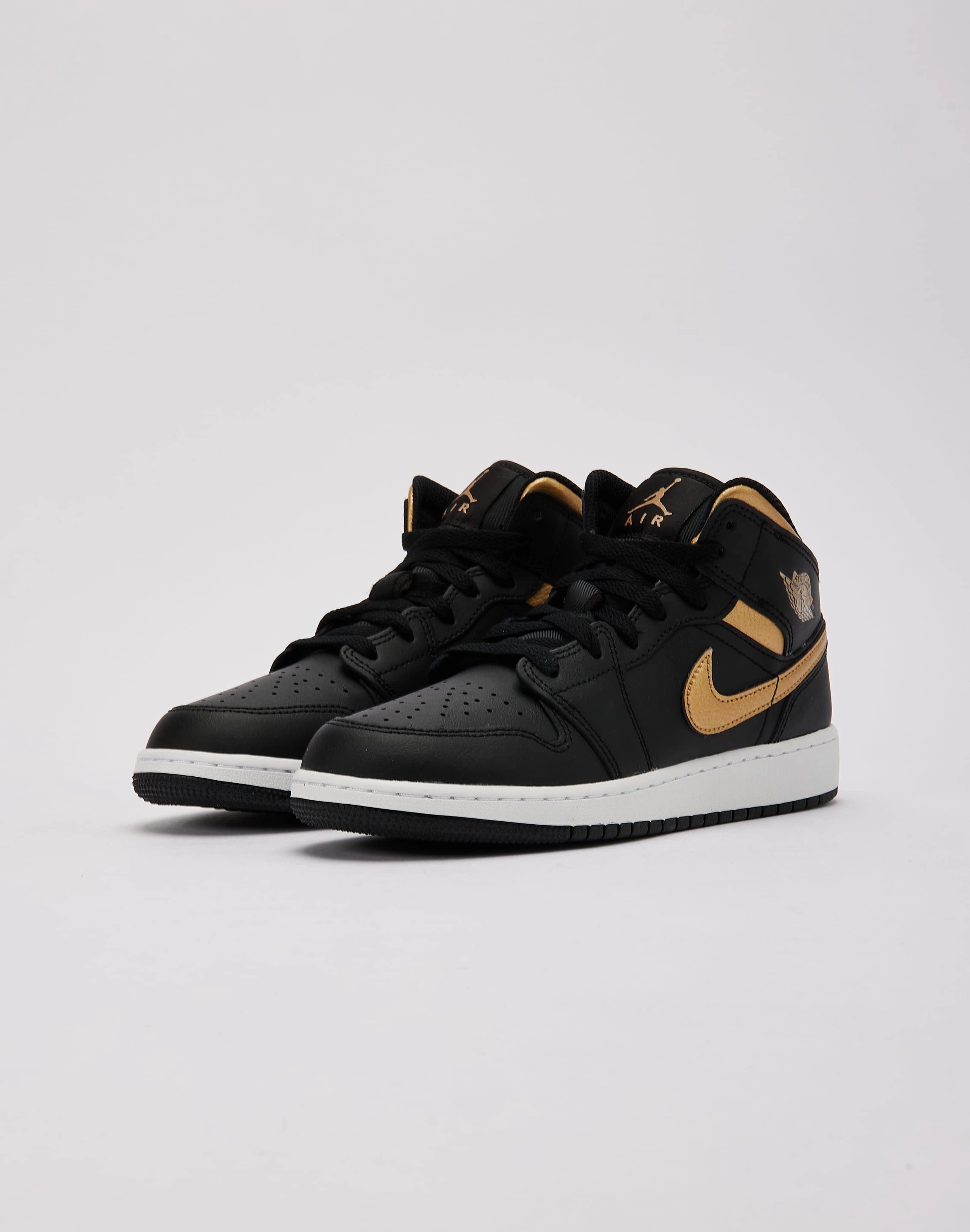 Jordan Air Jordan 1 Mid Grade-School Fashion customization