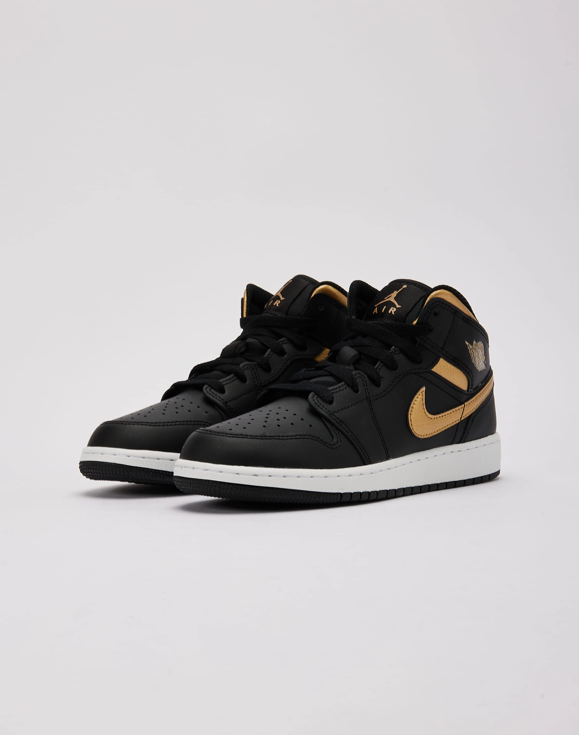 Jordan Air Jordan 1 Mid Grade-School Fashion customization