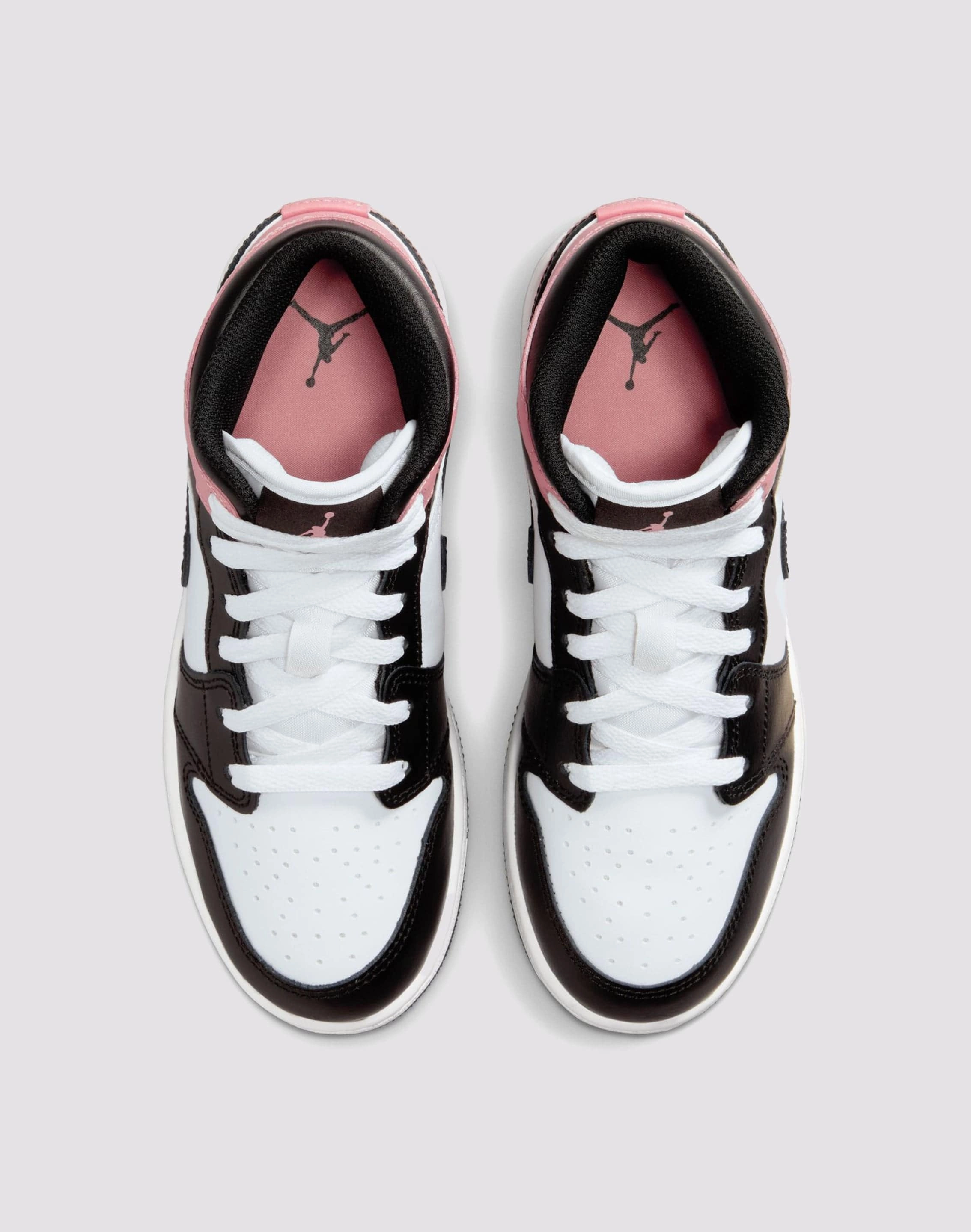 Jordan Air Jordan 1 Mid Grade-School Fashionable options