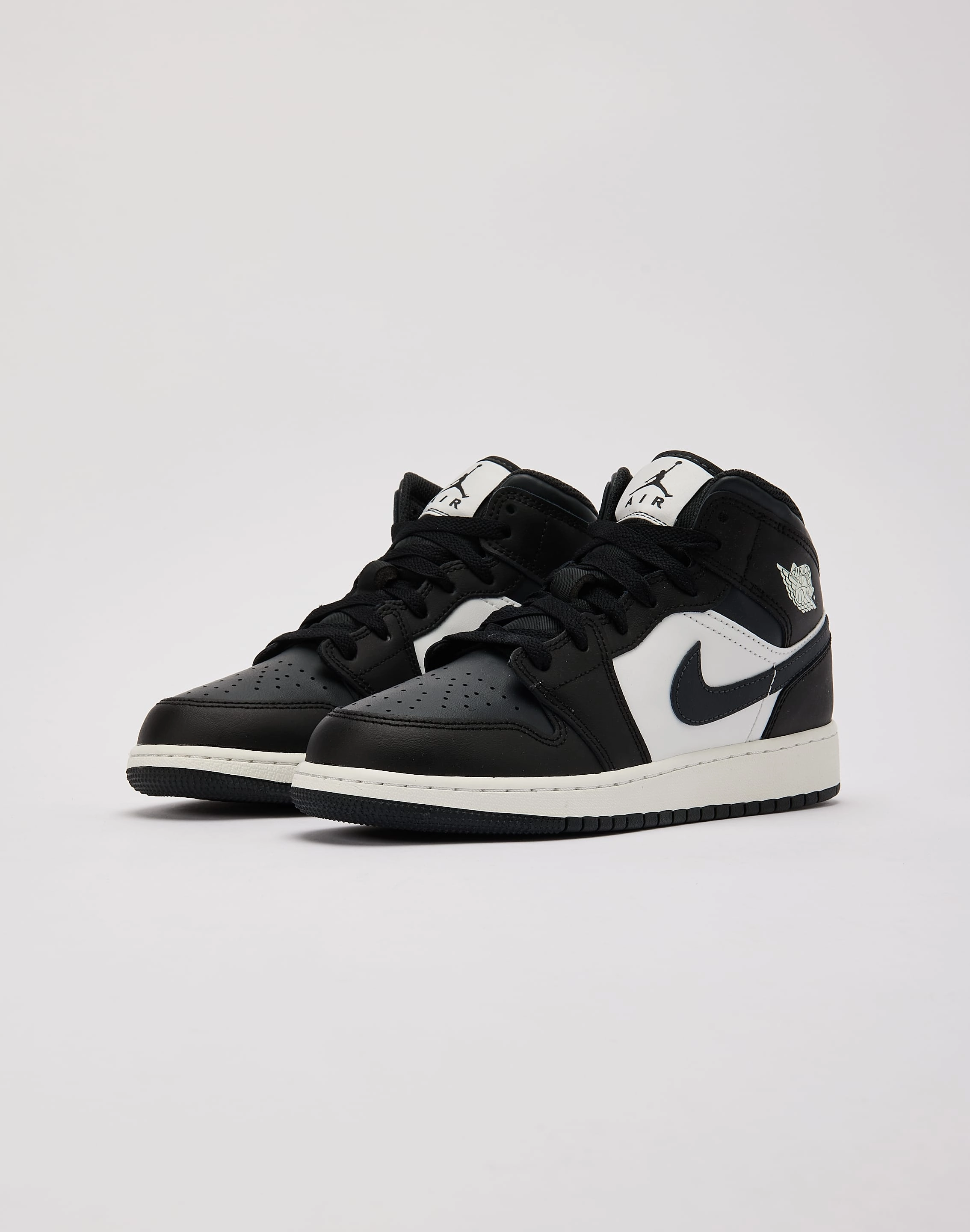Jordan Air Jordan 1 Mid Grade-School Runway fashion