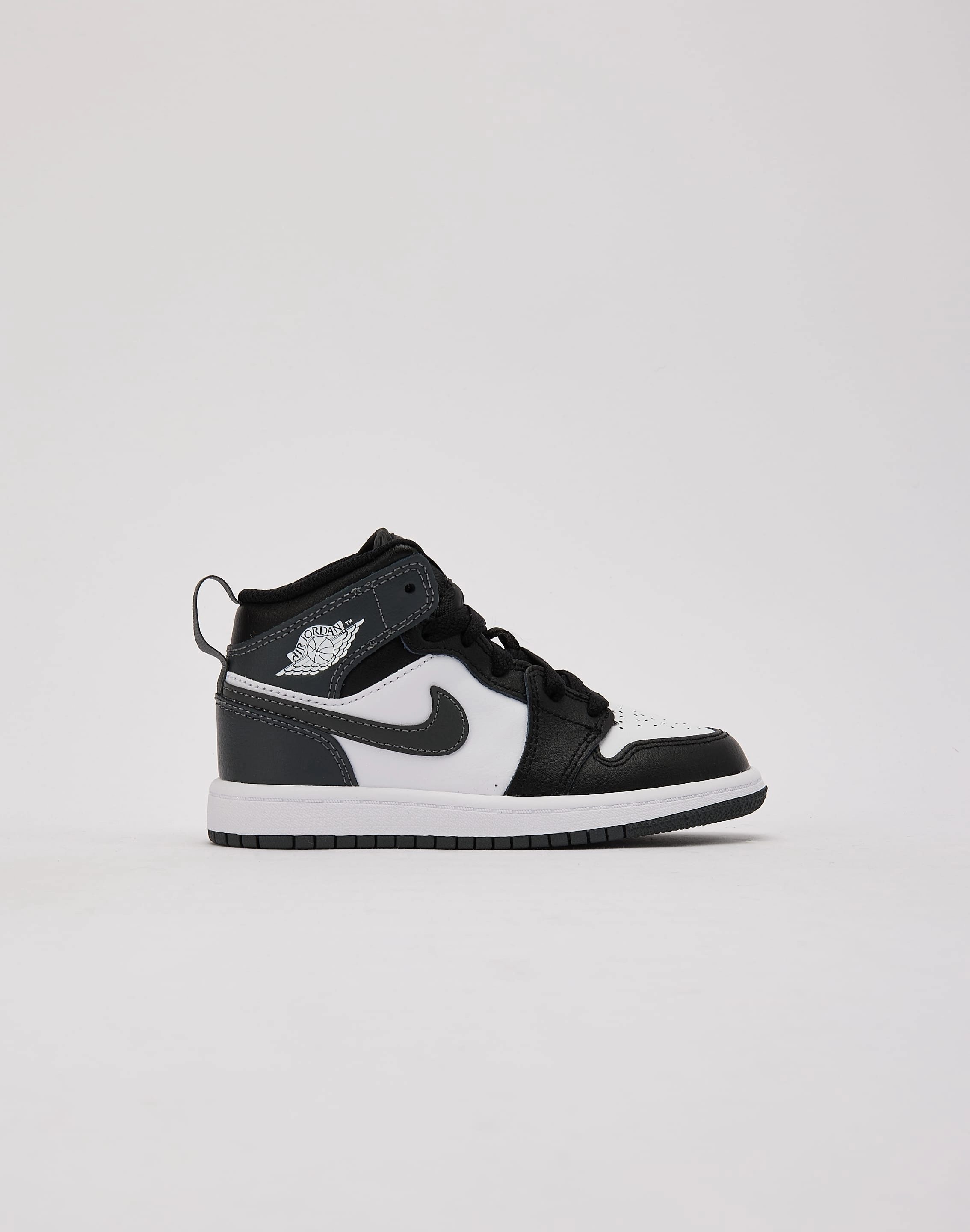 Jordan Air Jordan 1 Mid Pre-School Beaded fashion items Fashion forecasting