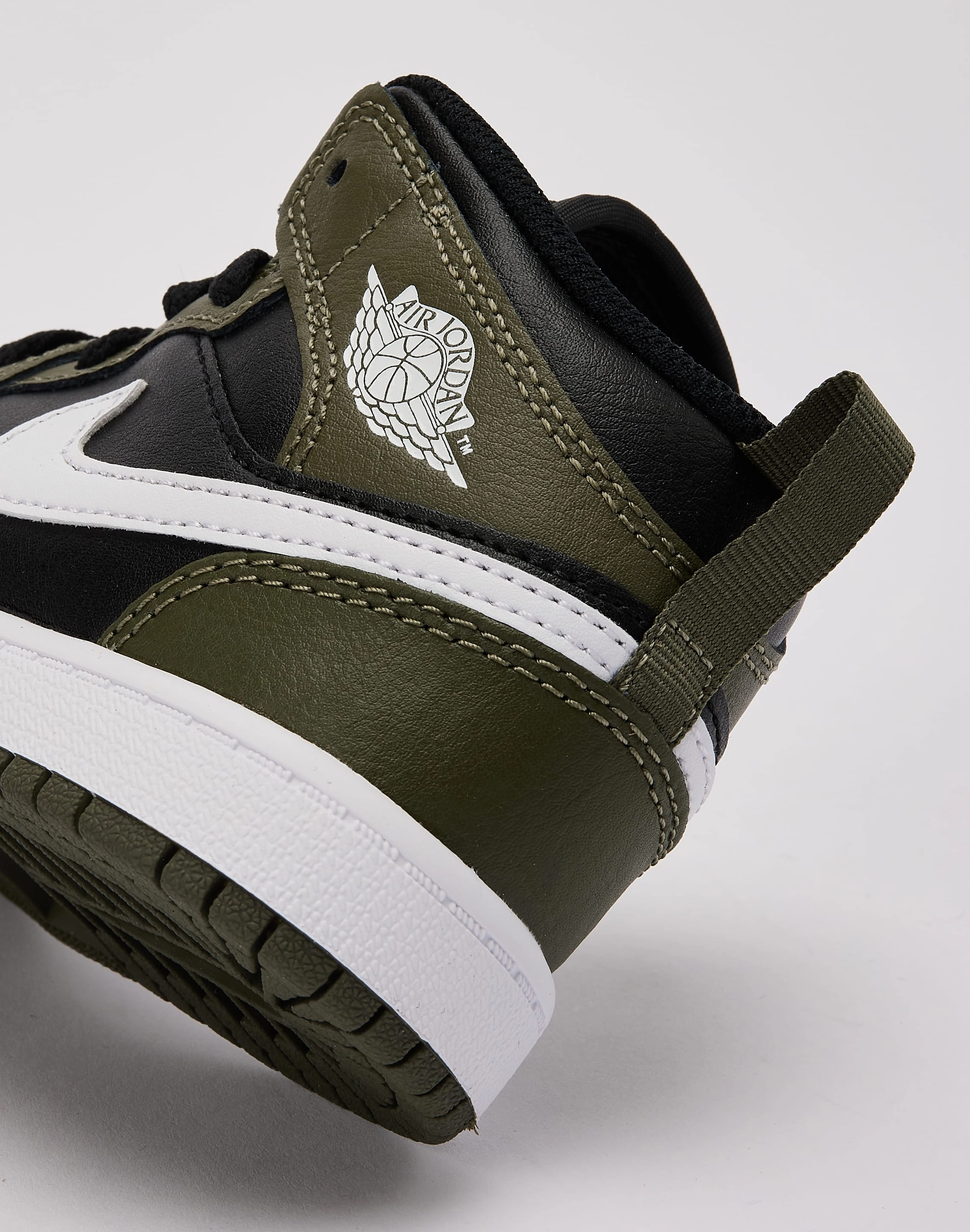 Jordan Air Jordan 1 Mid Pre-School Fashion bloggers' picks