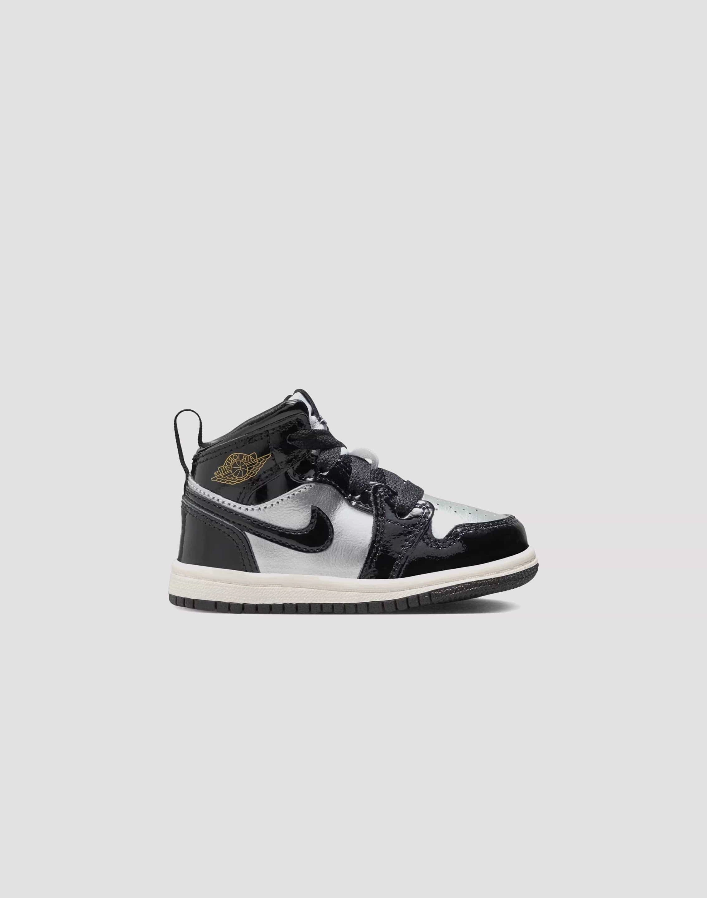 Jordan Air Jordan 1 Mid SE Toddler Trendy gear Fashion accessories