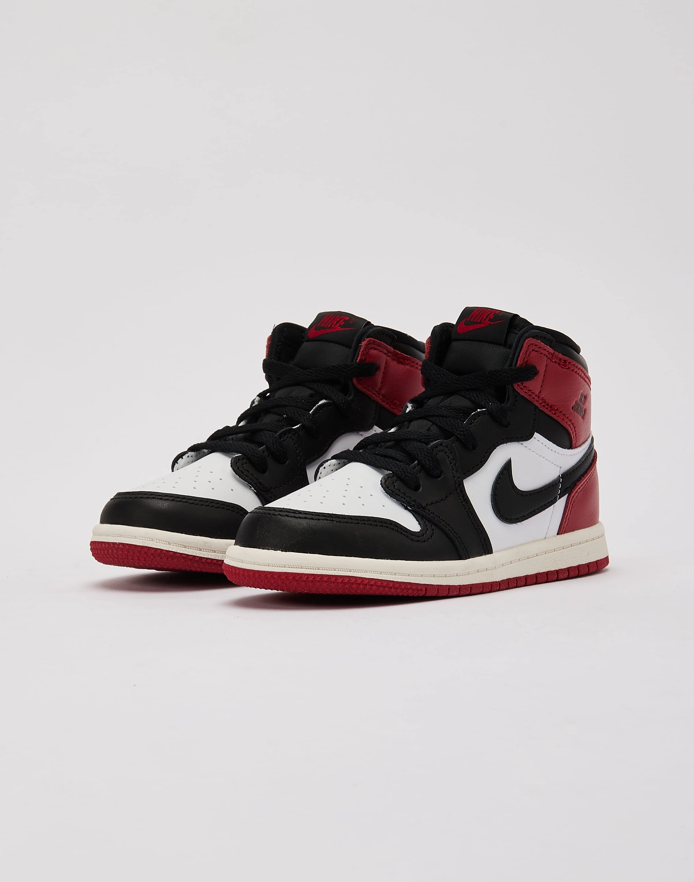 Jordan Air Jordan 1 Retro High OG 'Black Toe Reimagined' Toddler Clothing assortments