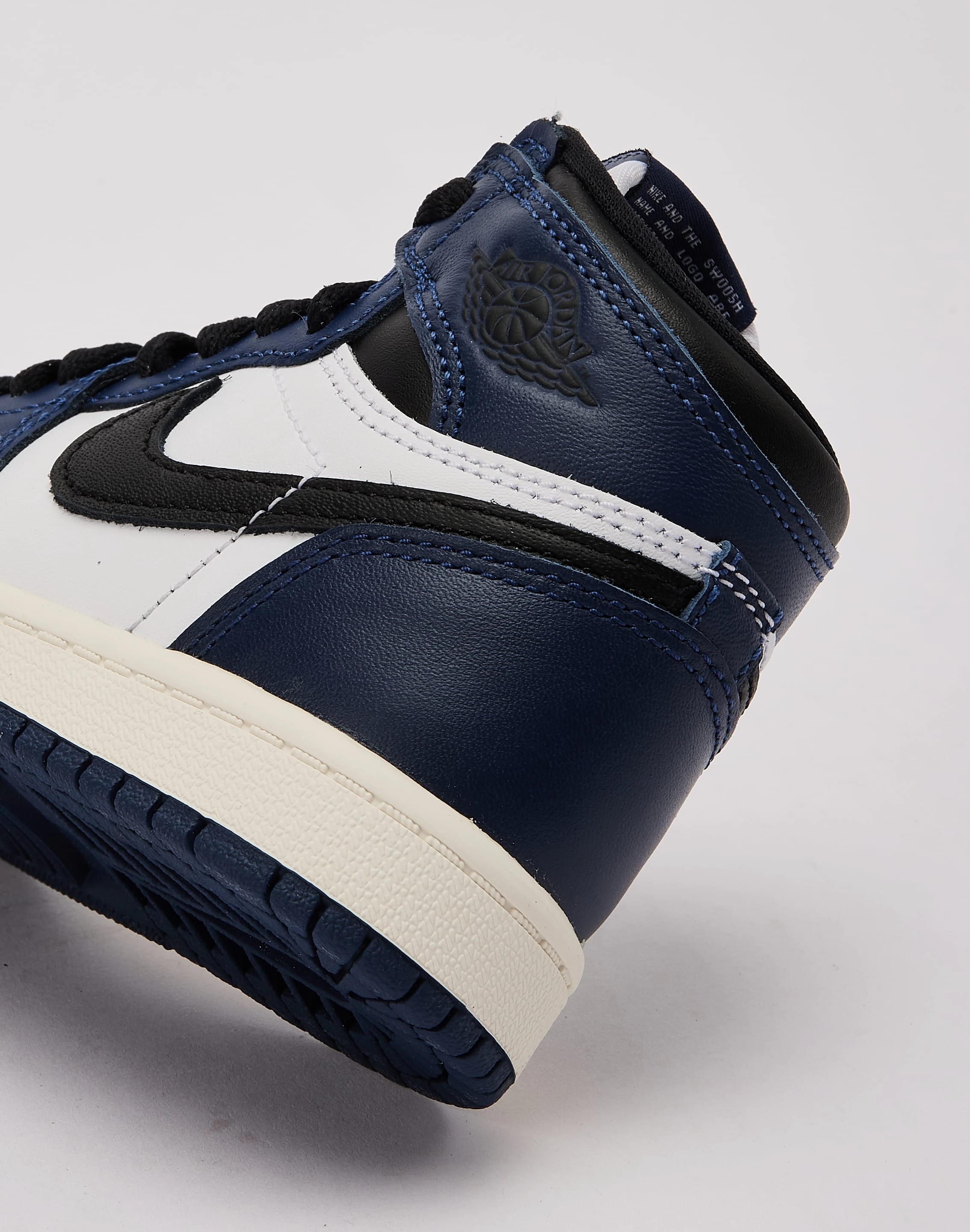 Jordan Air Jordan 1 Retro High OG 'Midnight Navy' Pre-School Fashion must - haves