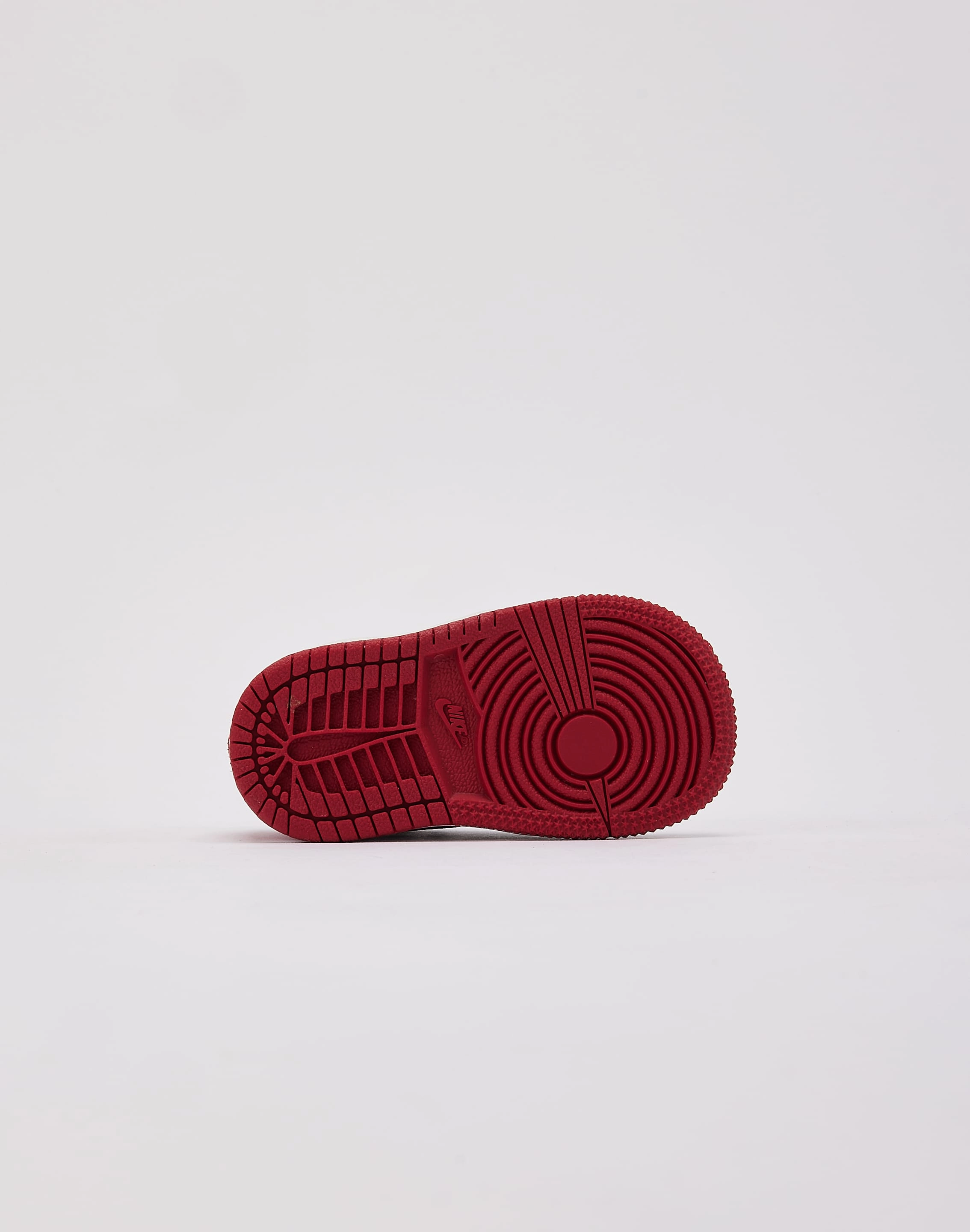 Jordan Air Jordan 1 Retro High OG 'Ruby' Toddler Fashion influencers' recommendations