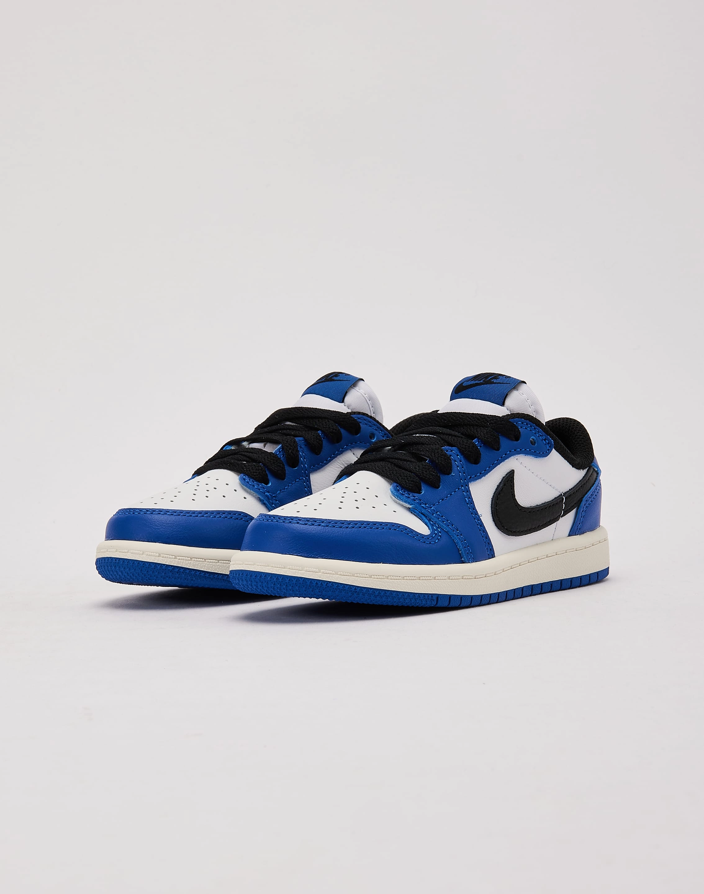 Jordan Air Jordan 1 Retro Low OG 'Game Royal' Pre-School Fashion trends by region