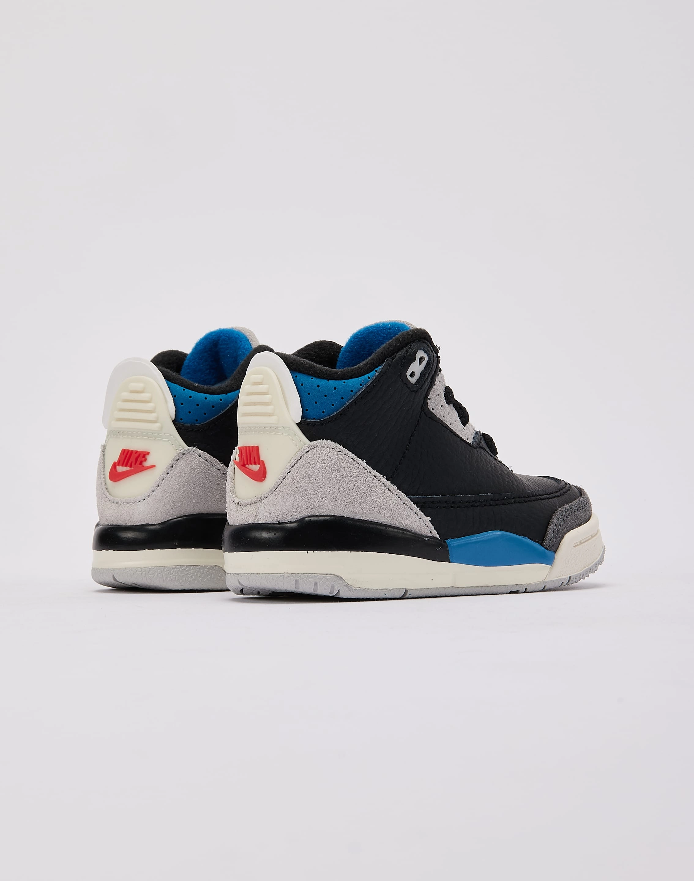 Jordan Air Jordan 3 Retro 'Rare Air' Toddler Clothing assortments
