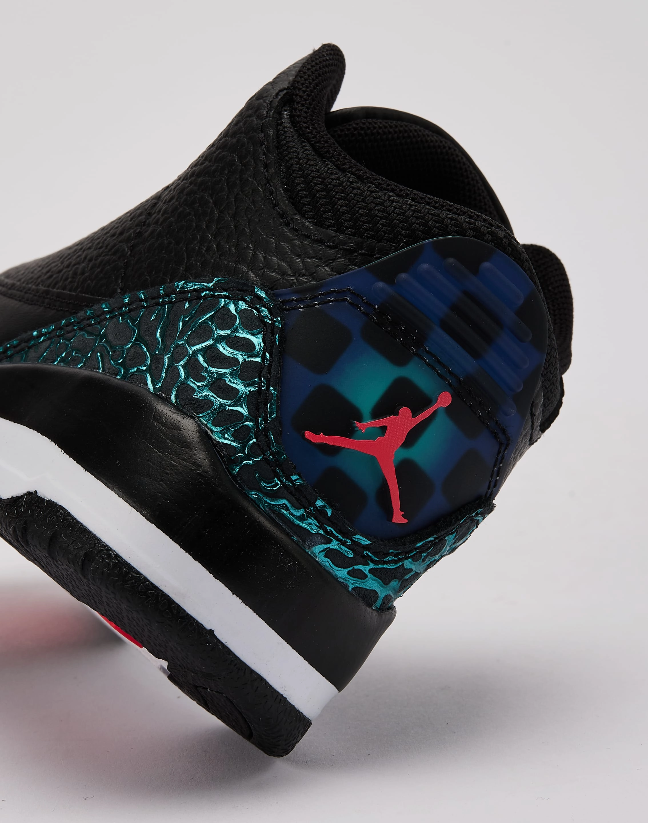 Jordan Air Jordan 3 Retro SE 'Black and Hyper Jade' Pre-School Recycled fashion materials