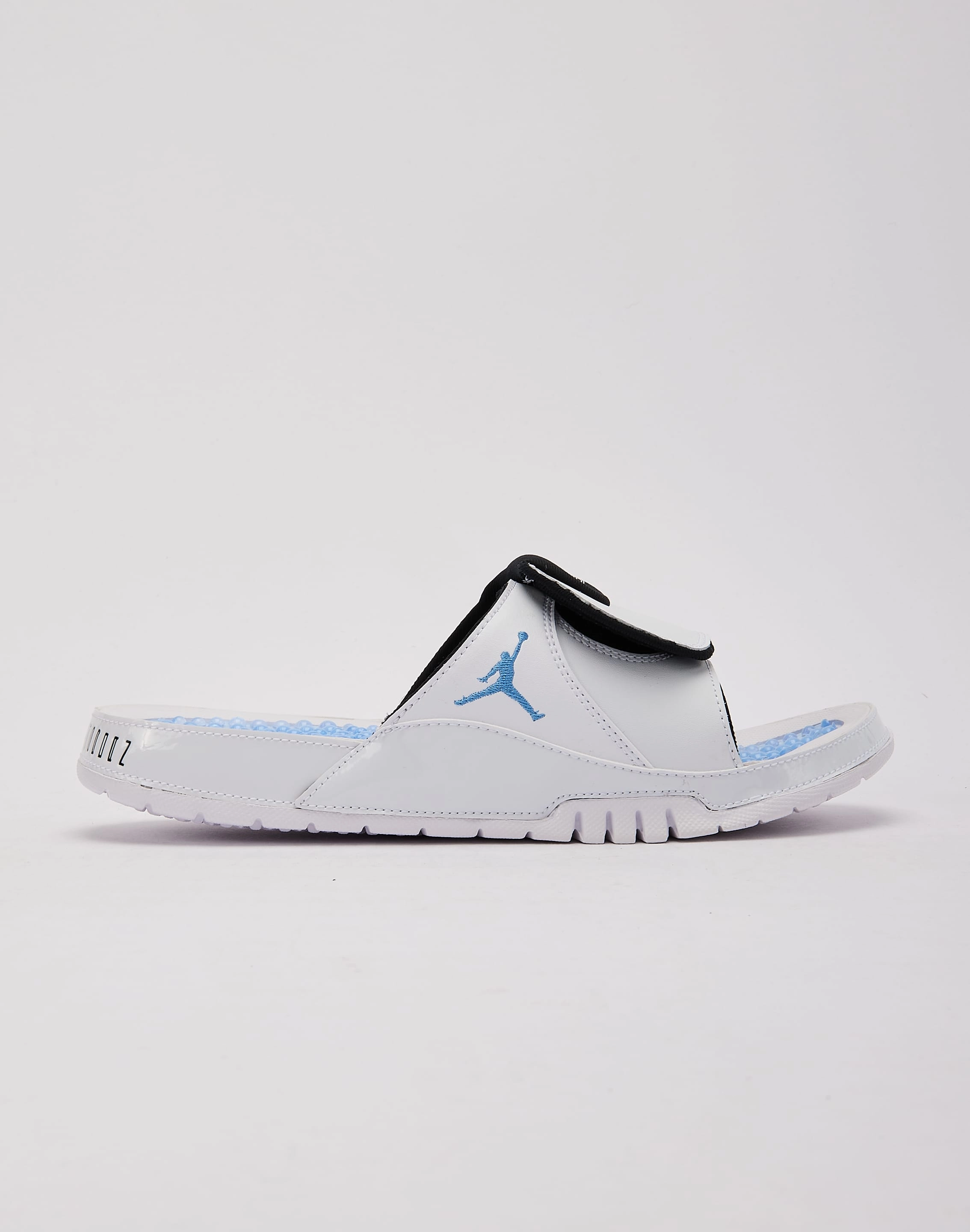 Formal wear selections Jordan Hydro 11 Retro Slides Fashion models