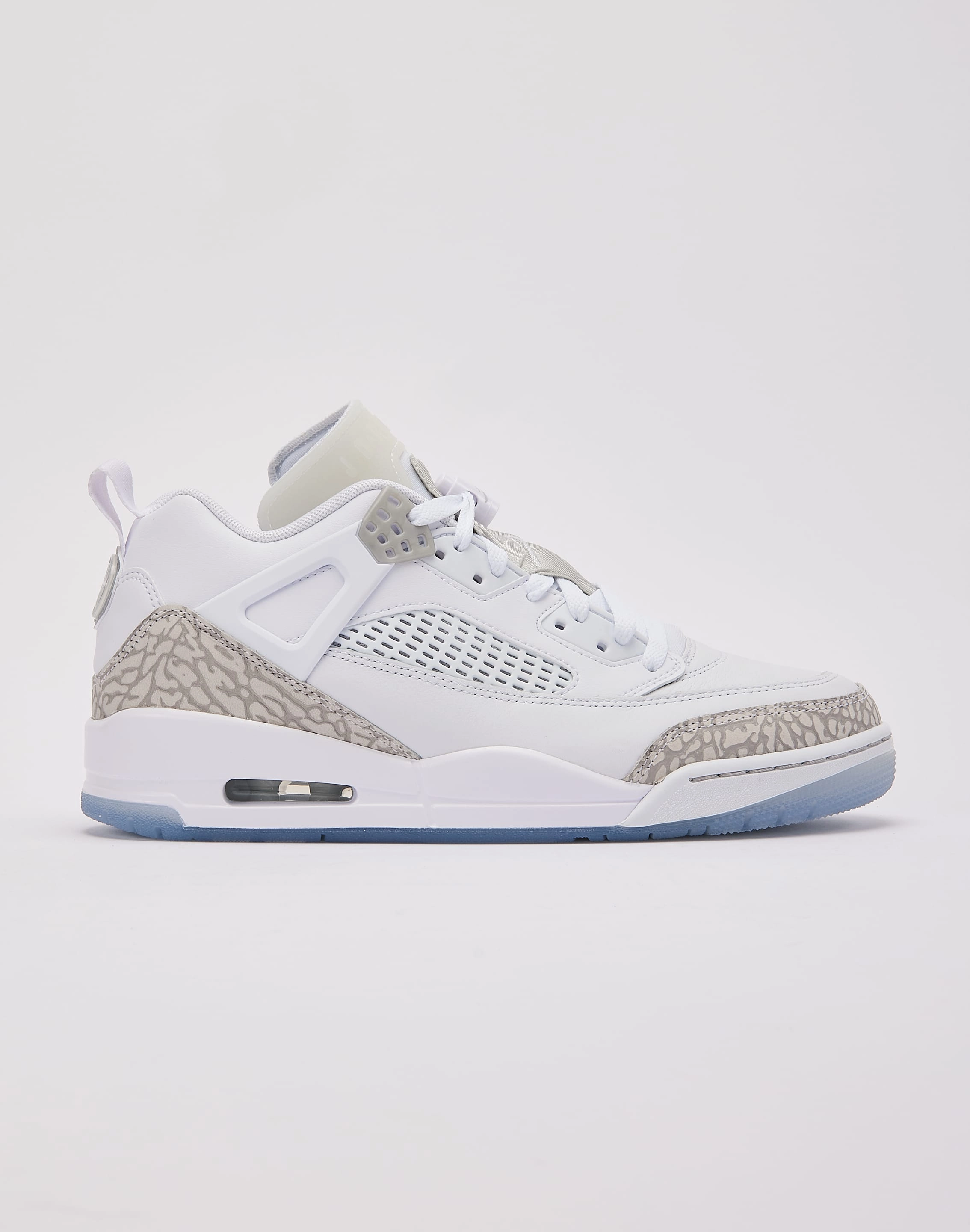 Jordan Spizike Low Fashion exhibitions Fashion storage (wardrobes, hangers, etc.)