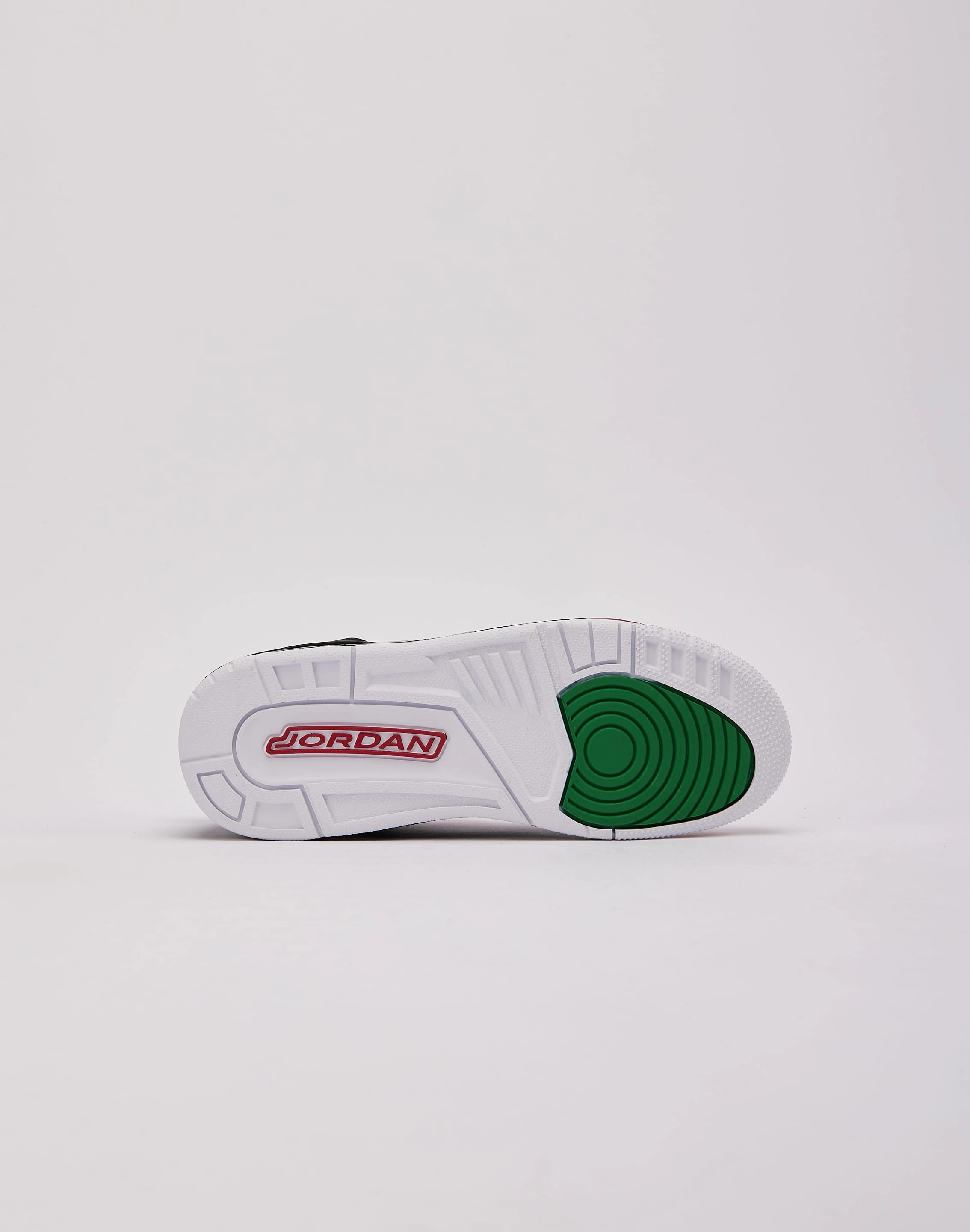 Jordan Spizike Low Grade-School Comfortable apparel