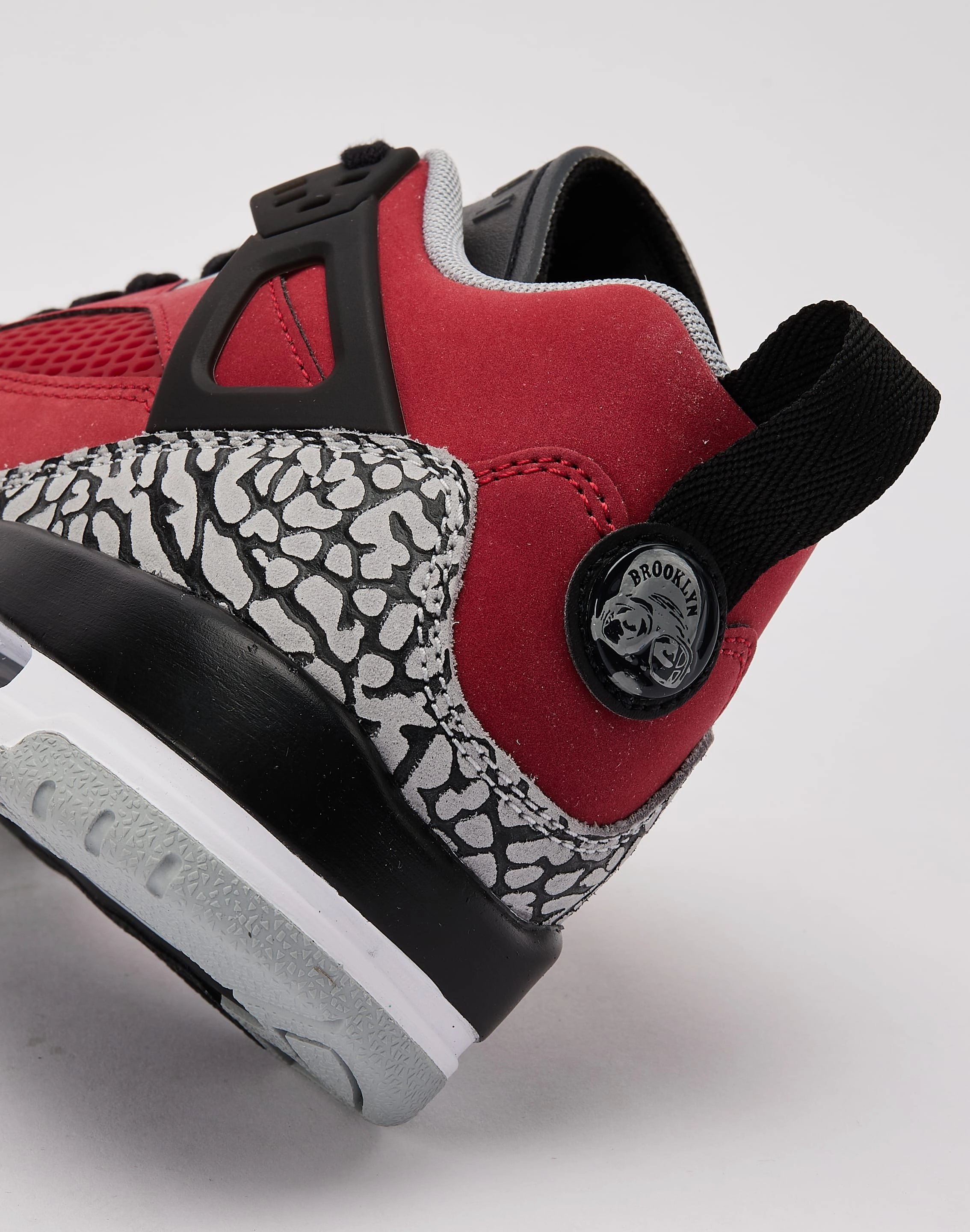 Jordan Spizike Low Grade-School Organic fashion products