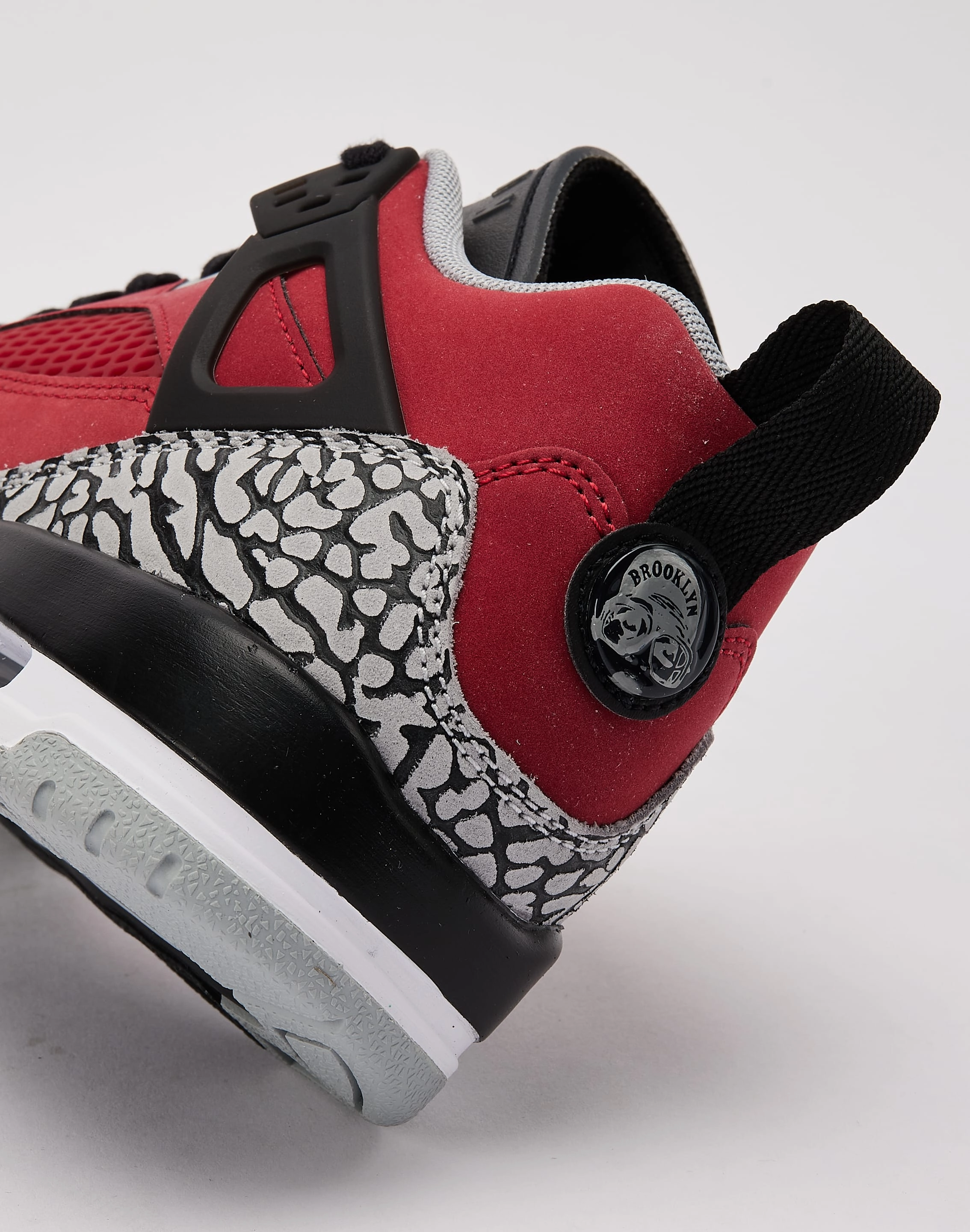 Jordan Spizike Low Grade-School Organic fashion products