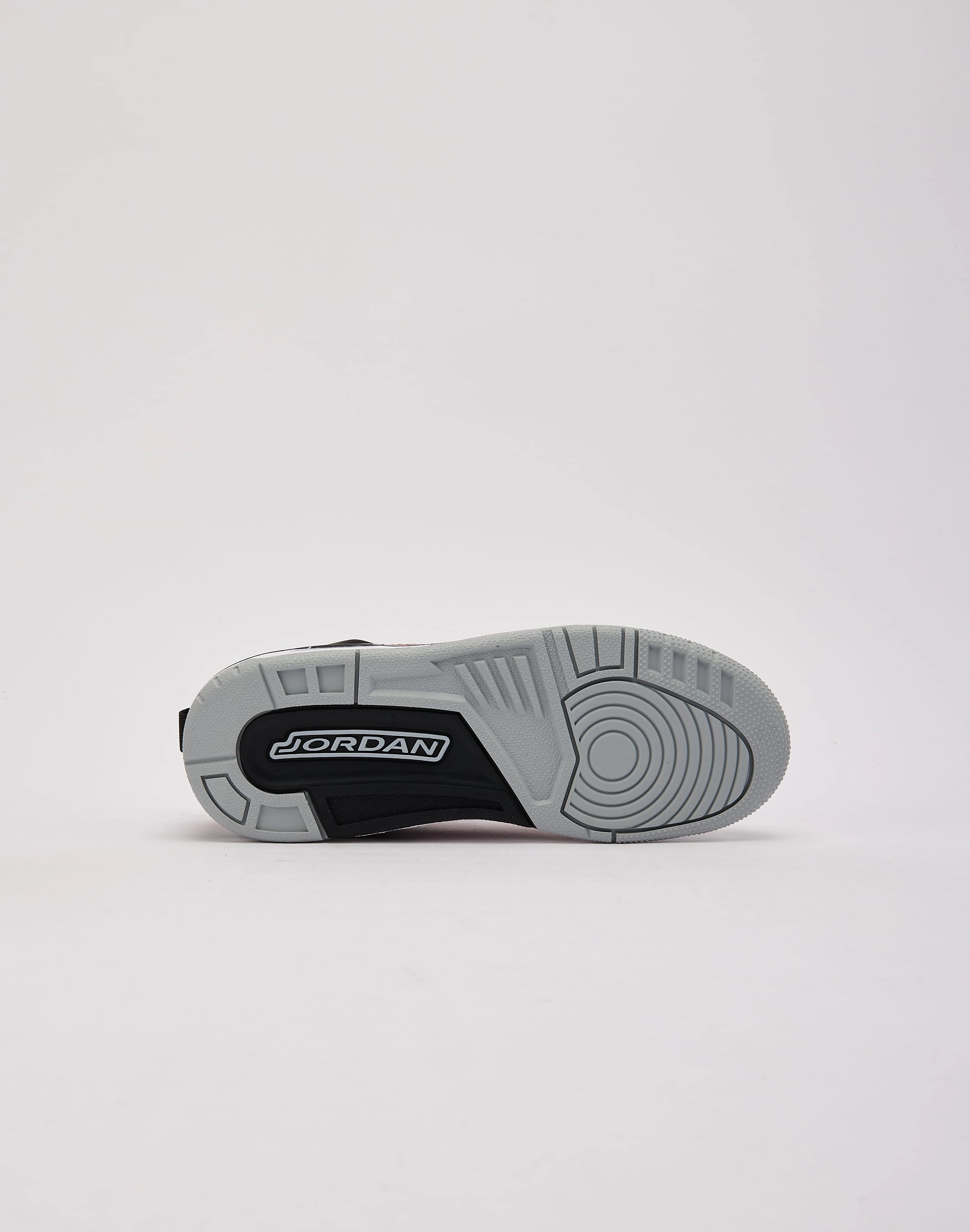 Jordan Spizike Low Grade-School Organic fashion products