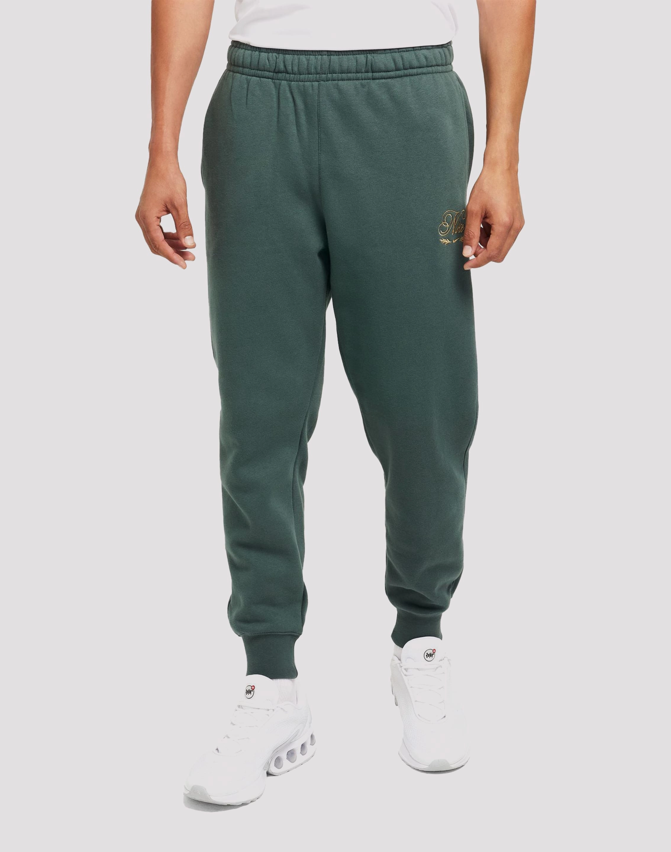 Lace - detailed fashion Nike Sportswear Club Fleece Green Joggers Denim - based fashion