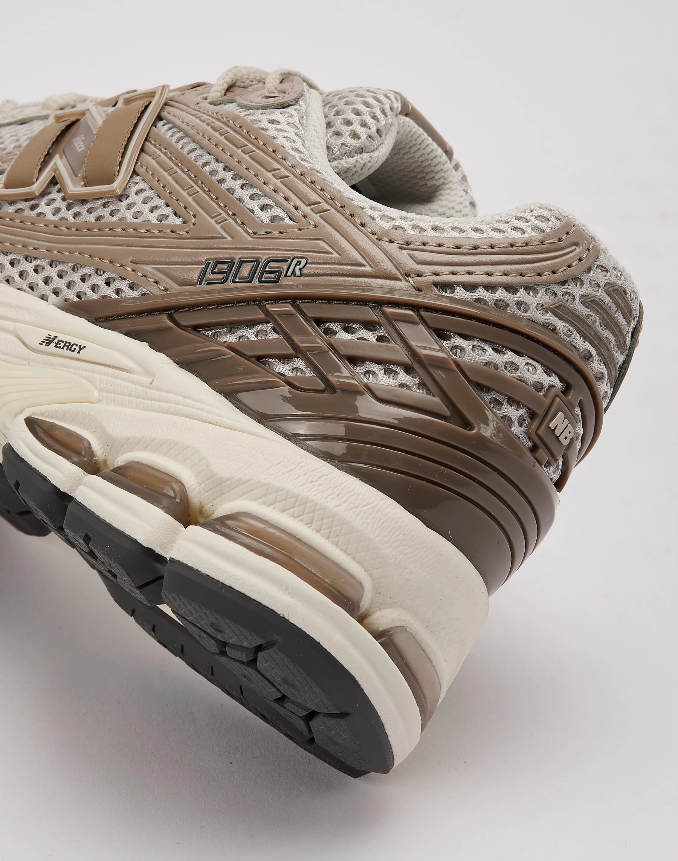Leather - material fashion New Balance 1906R Grade-School
