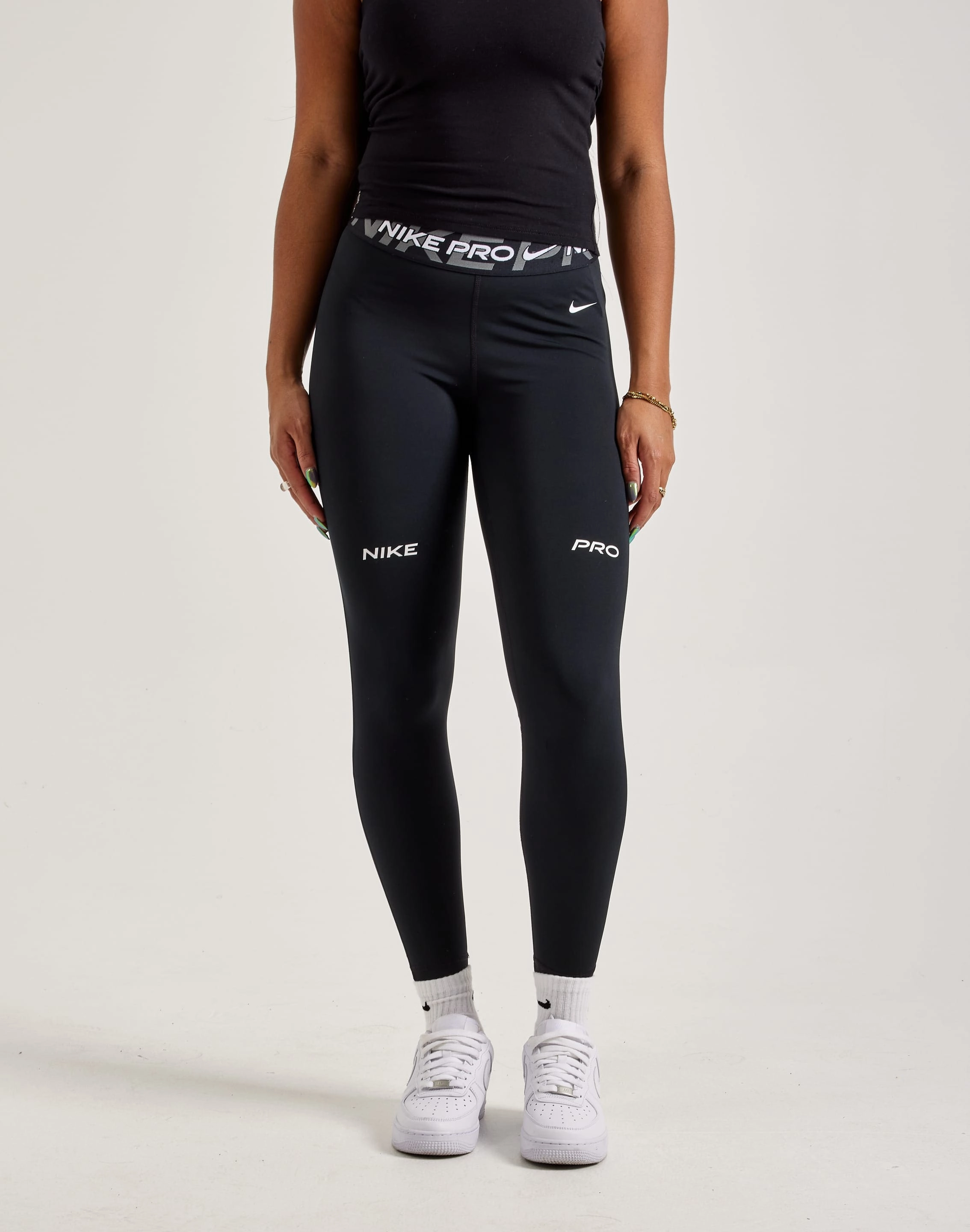 Wool - sourced fashion Nike Pro Mid-Rise Graphic Leggings Printed fashion