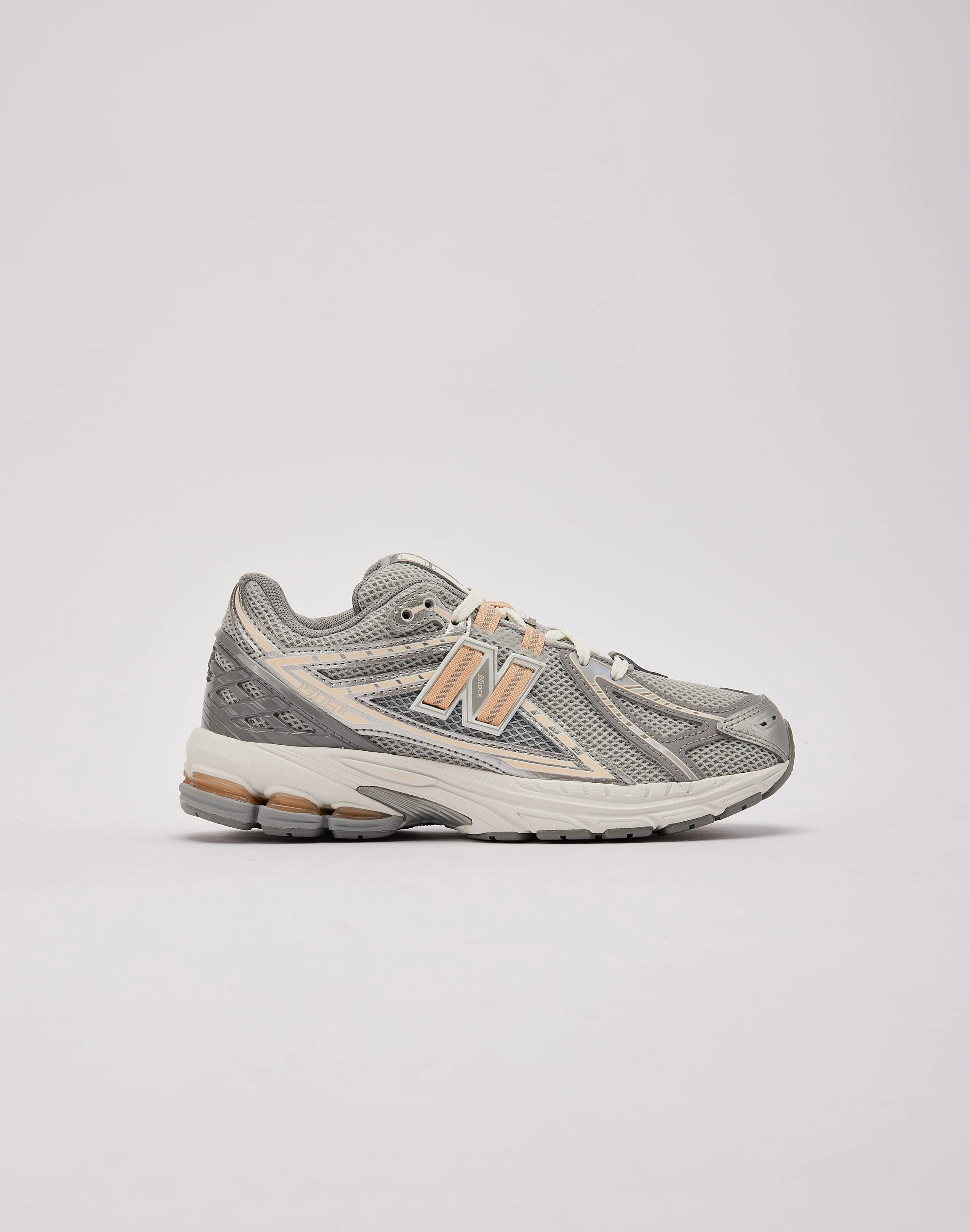 Linen - crafted fashion New Balance 1906R Grade-School Lace - detailed fashion