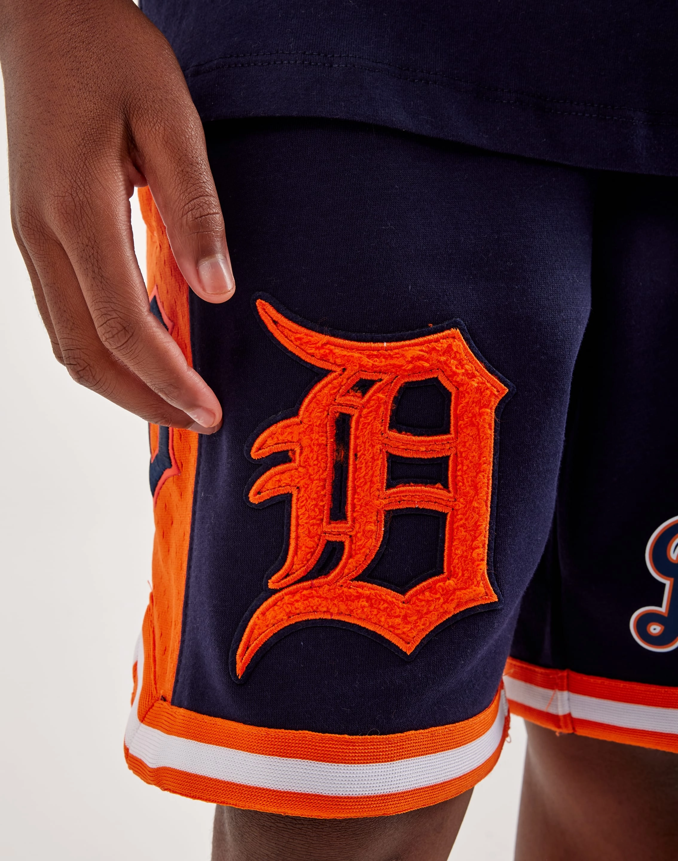 Linen - crafted fashion Pro Standard Detroit Tigers Fleece Shorts Grade-School