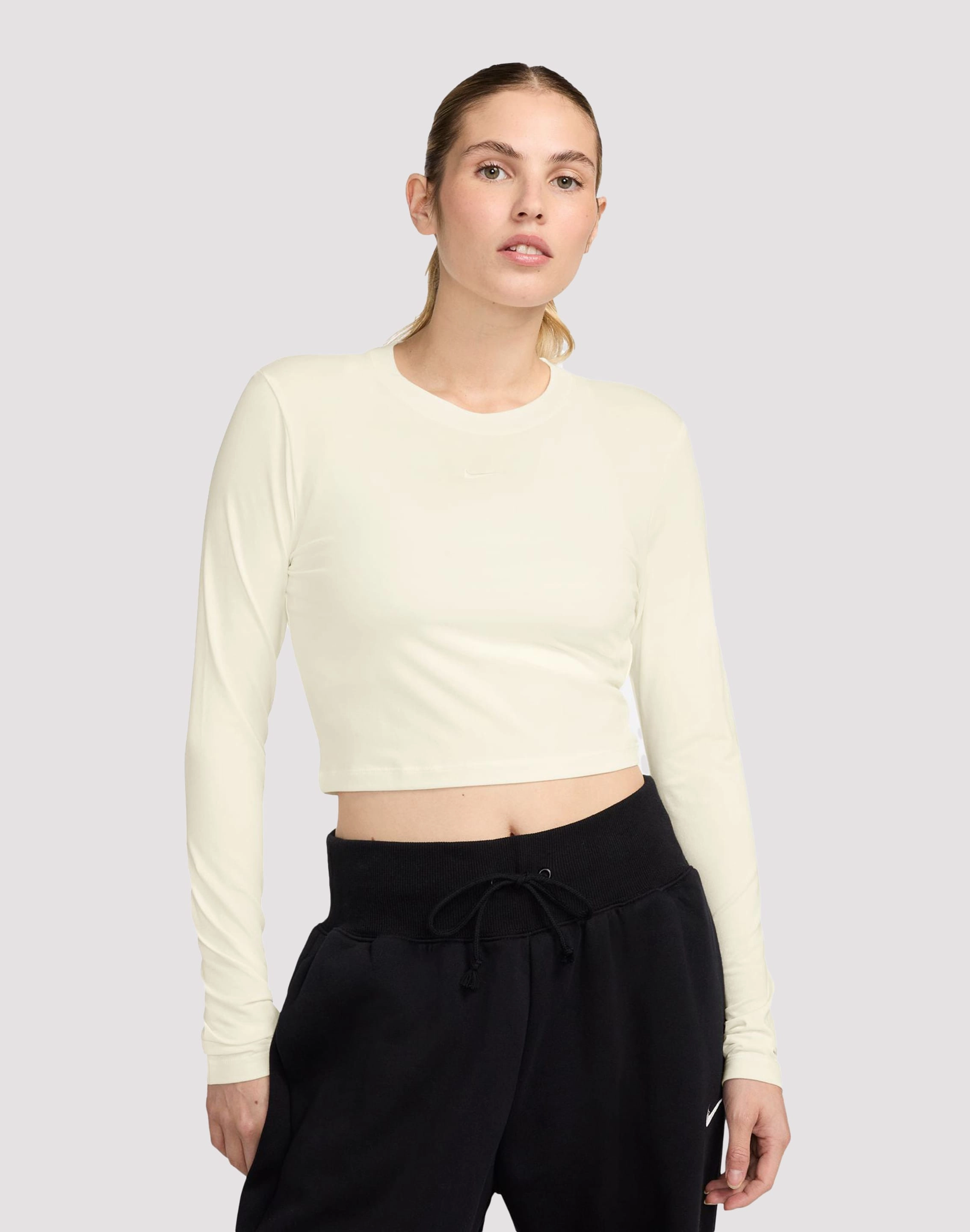 Linen - crafted fashion Nike Sportswear Chill Knit Slim Long-Sleeve Crop Shirt Fashion photography