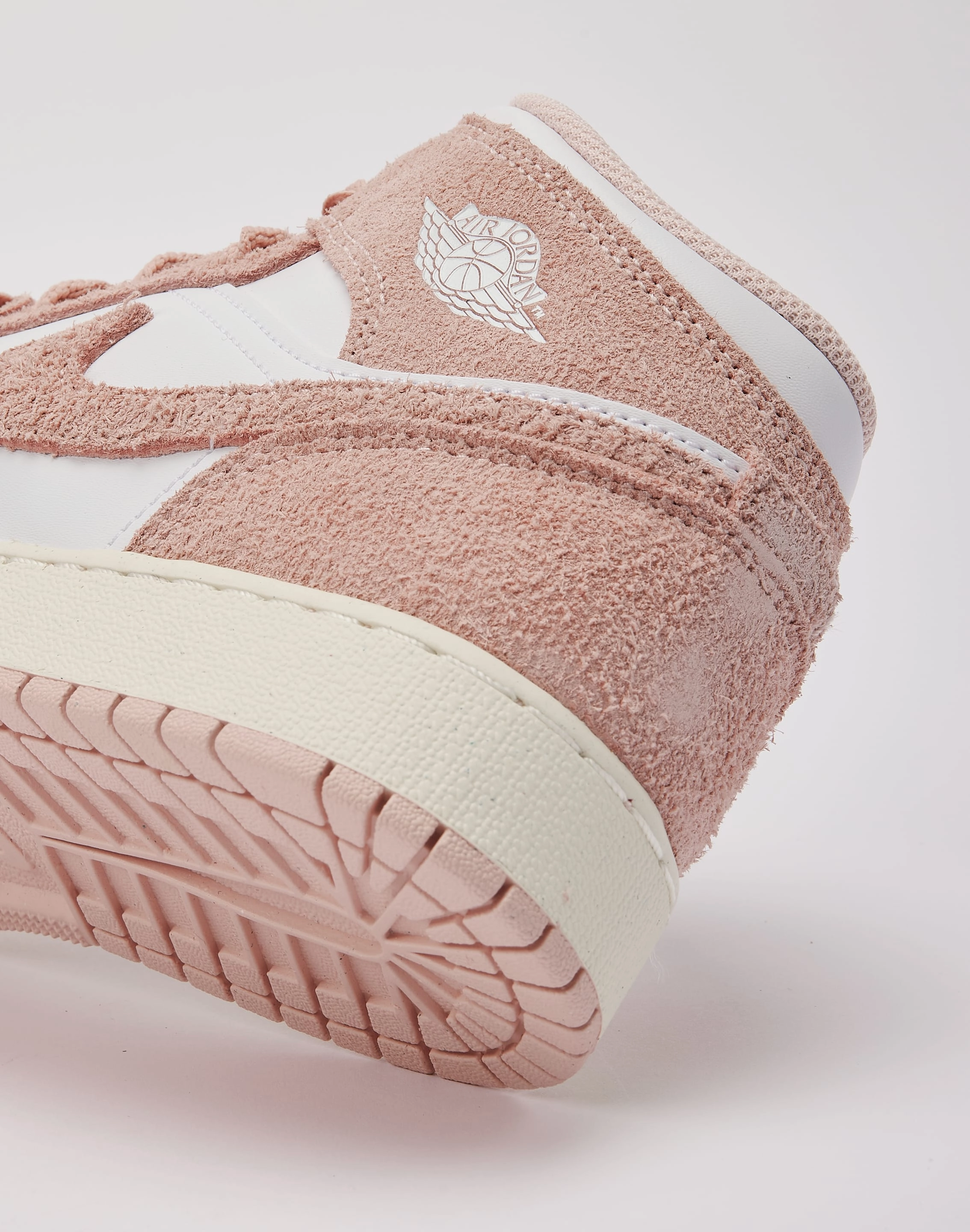 Luxury fashion items Jordan Air Jordan 1 Mid SE Grade-School