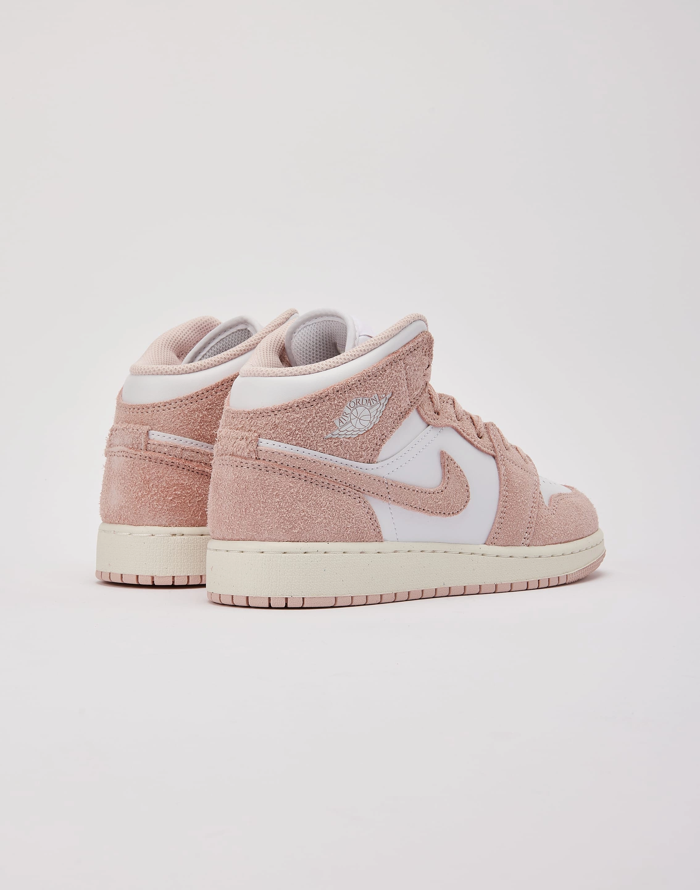 Luxury fashion items Jordan Air Jordan 1 Mid SE Grade-School