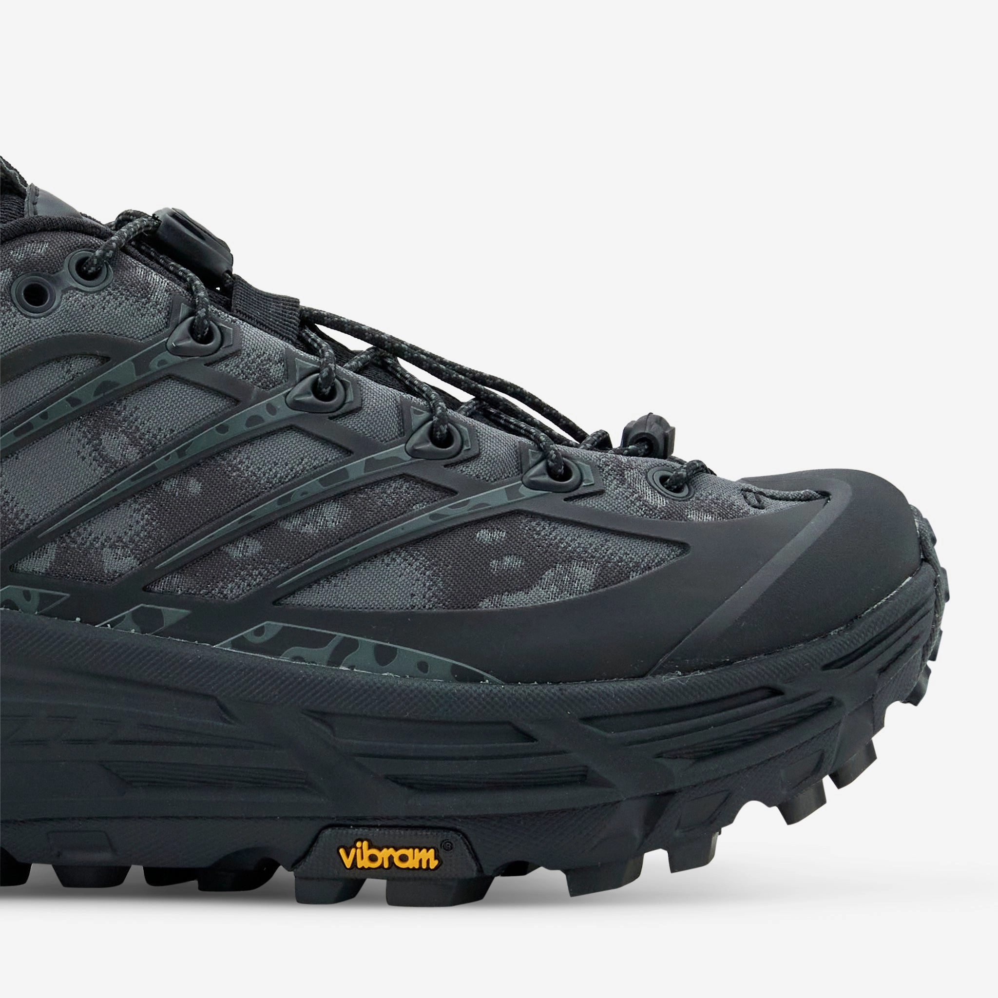 Mafate Three2 Black | Carbon Black