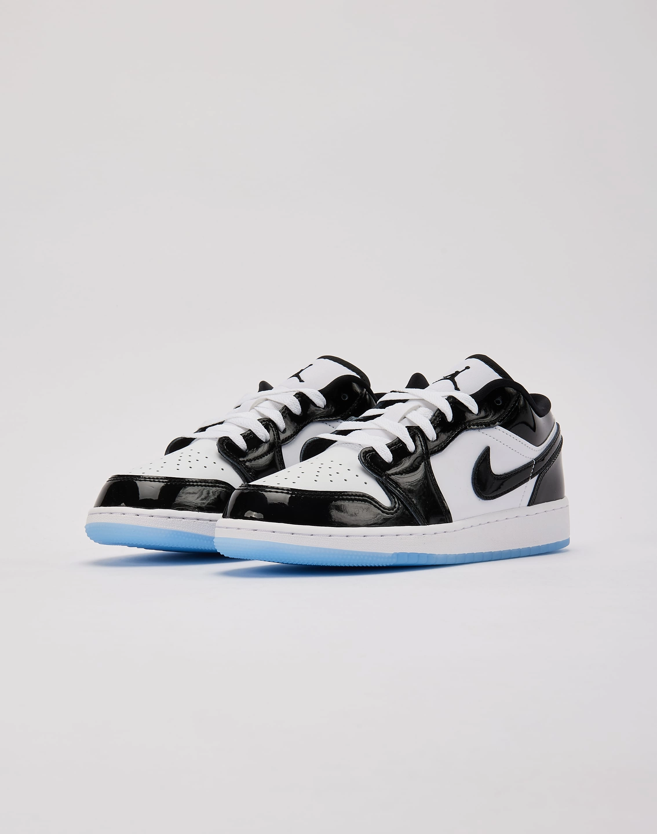 Minimalist fashion Jordan Air Jordan 1 Low SE 'Concord' Grade-School