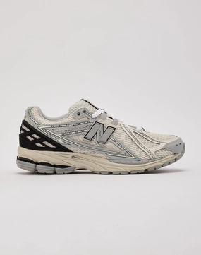 Minimalist fashion New Balance 1906R Quality apparel