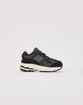 Modern fashion New Balance 2002R Toddler Fashion history