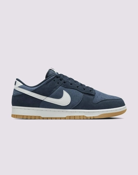 Modern fashion Nike Dunk Low SE Fashion collections