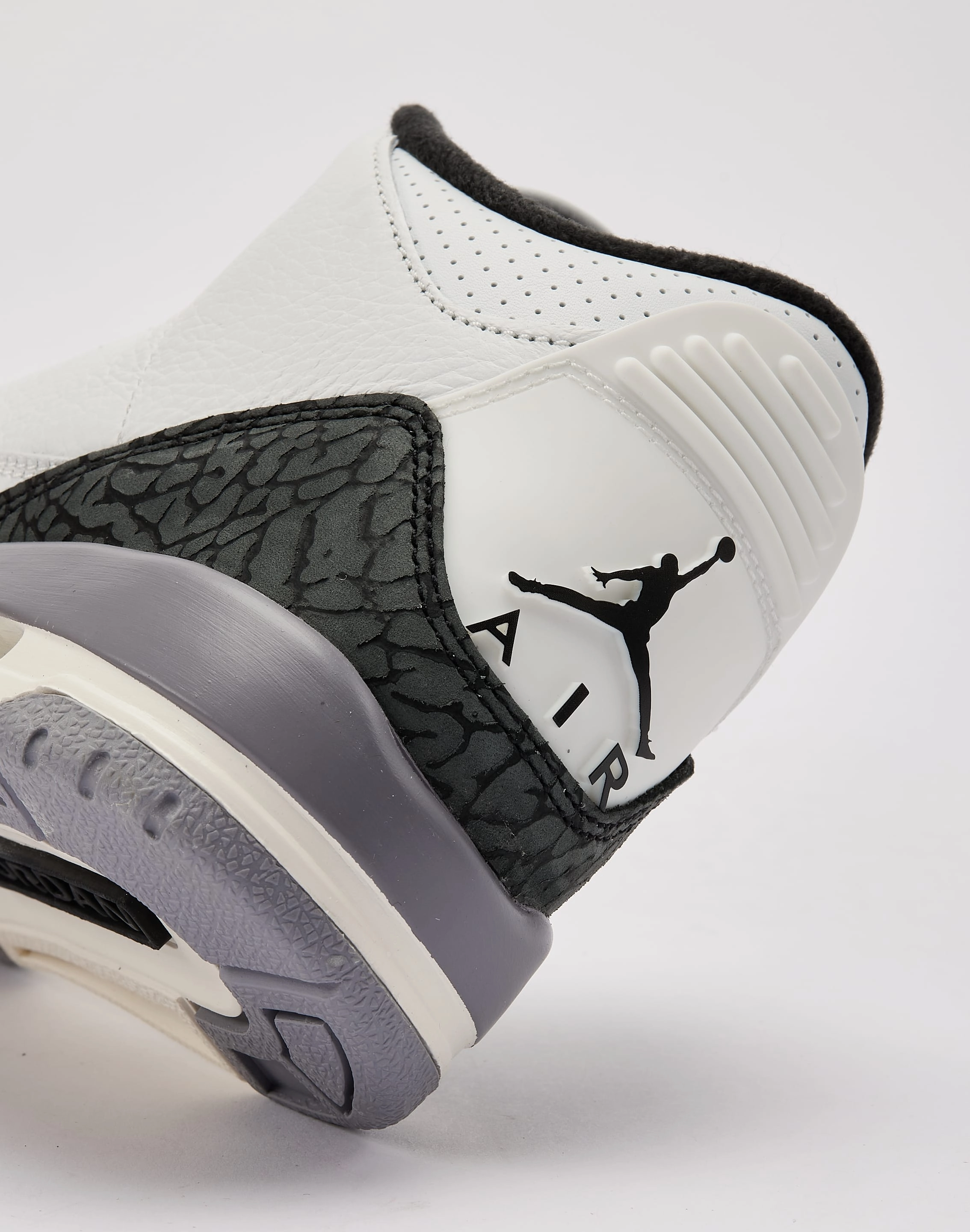 Nautical - themed fashion Jordan Air Jordan 3 Retro 'Cement Grey' Grade-School