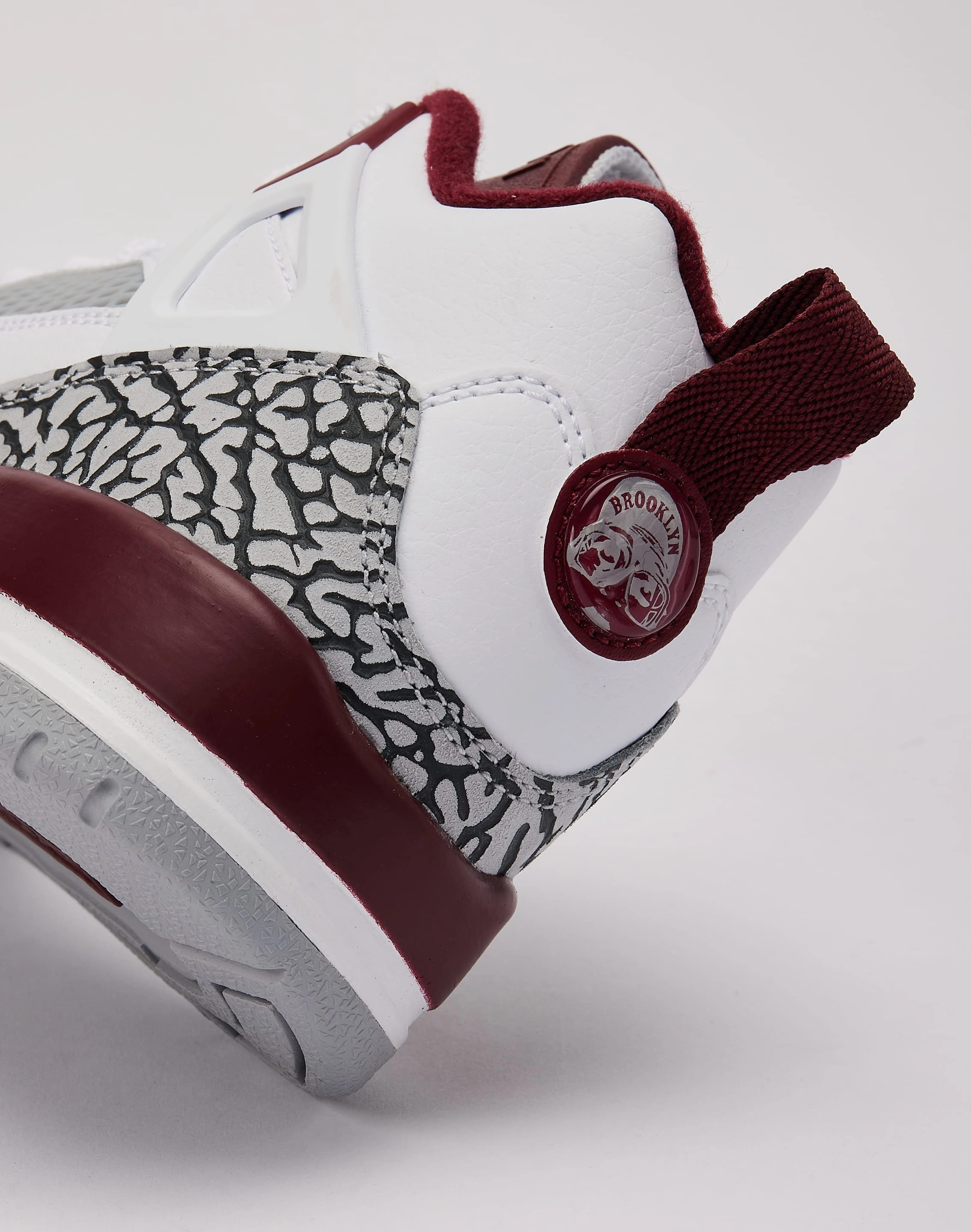 Nautical - themed fashion Jordan Spizike Low Grade-School
