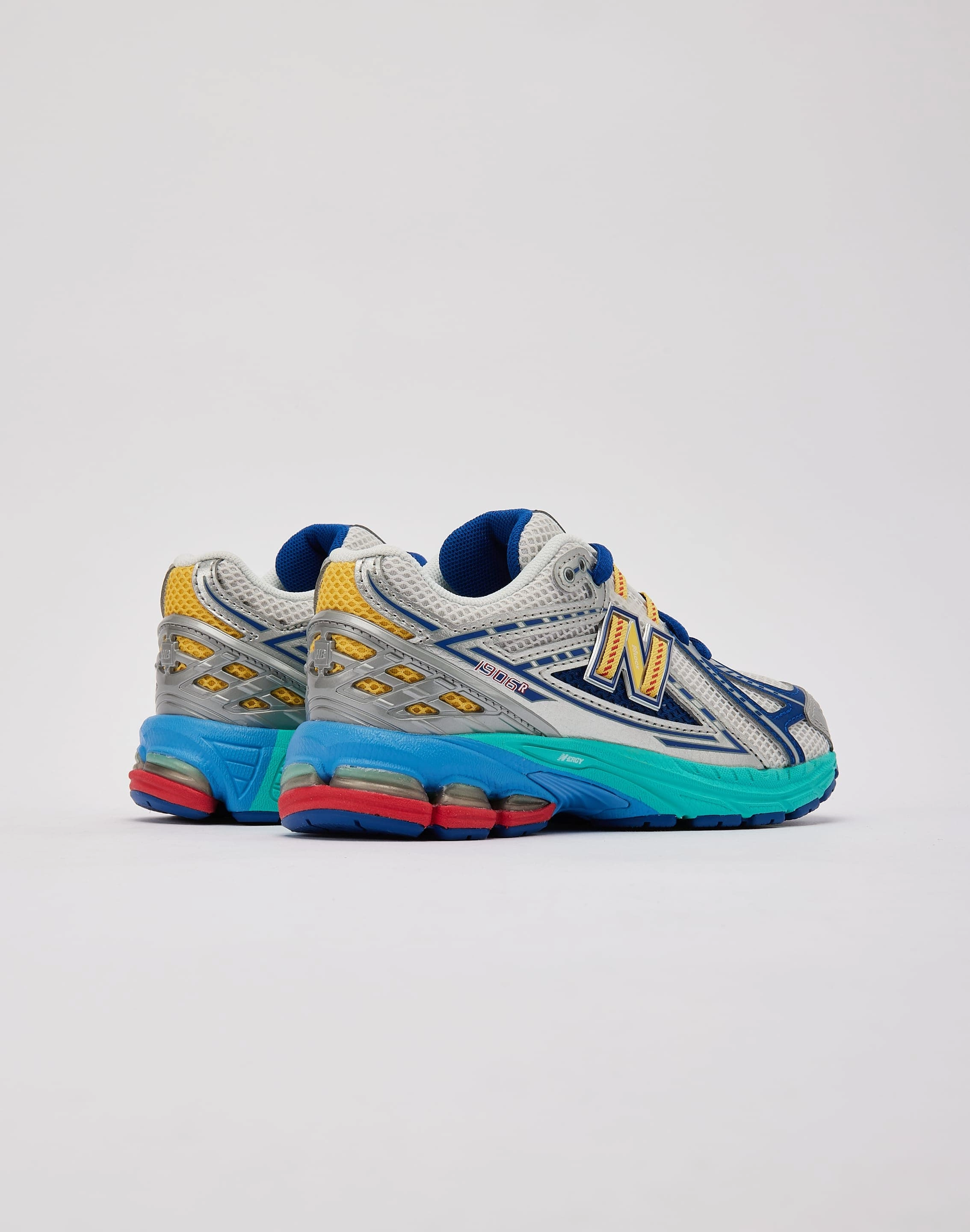 New Balance 1906R 'Moon Sign' Pre-School Fashion models