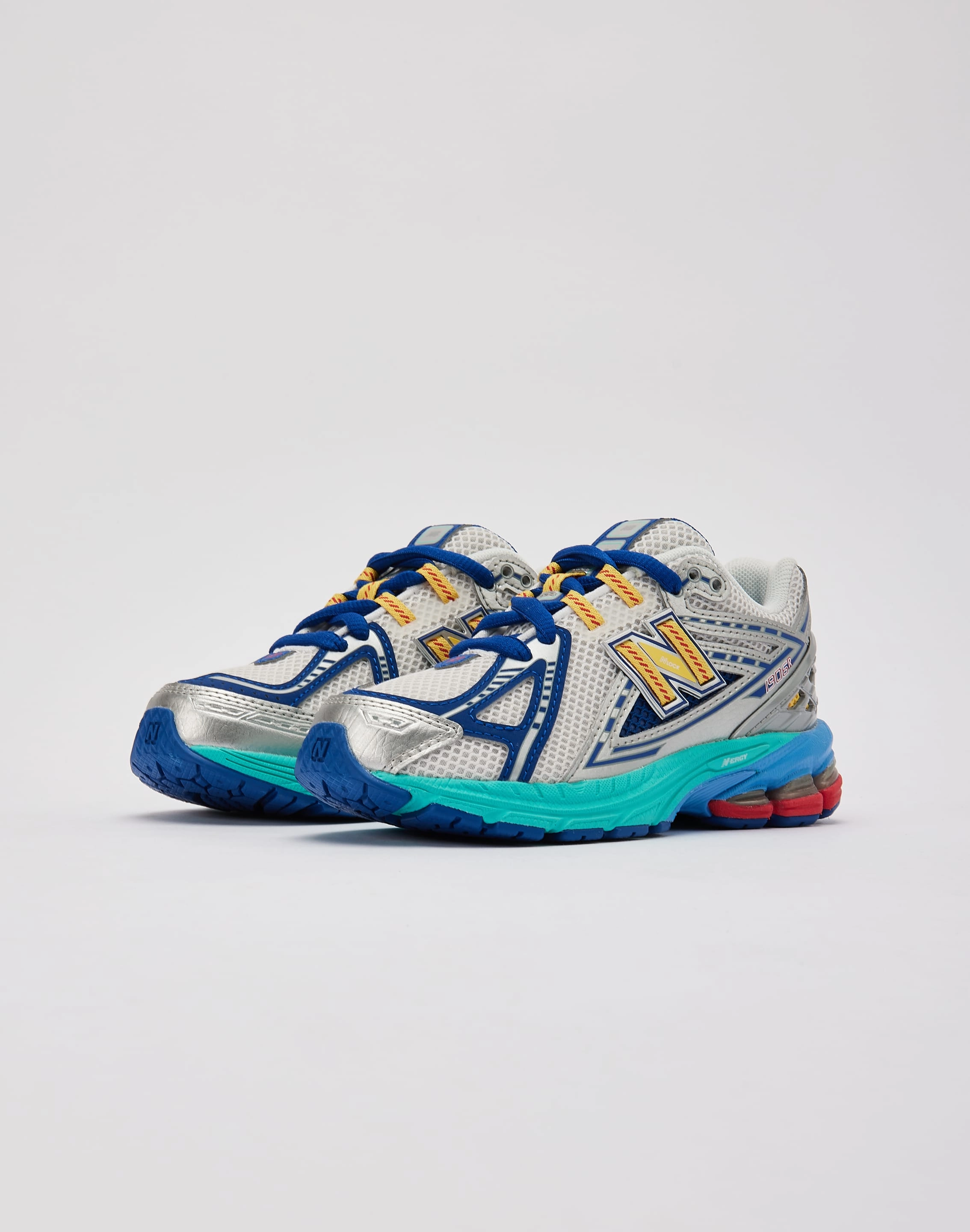 New Balance 1906R 'Moon Sign' Pre-School Fashion models