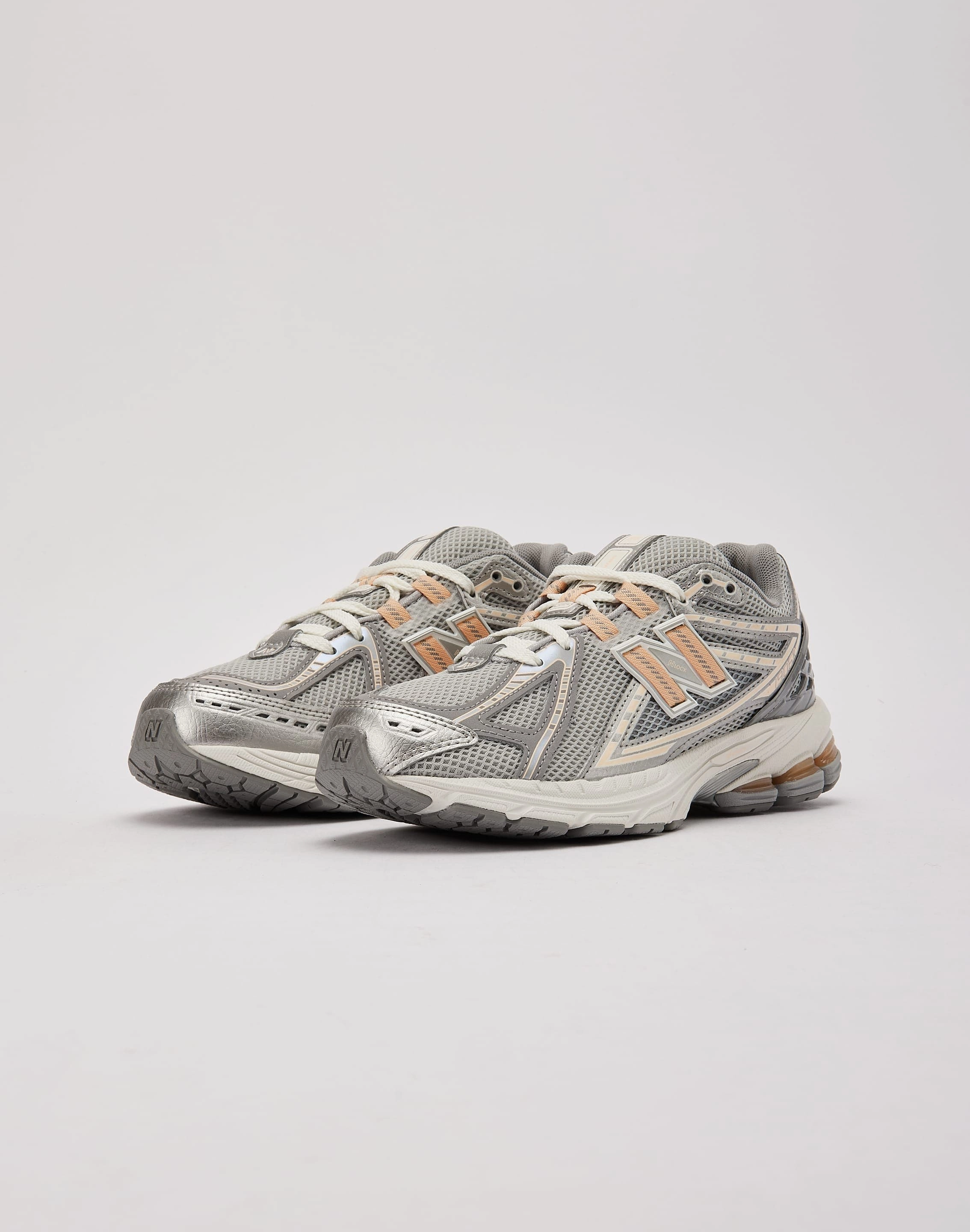 New Balance 1906R Grade-School Fashion shows