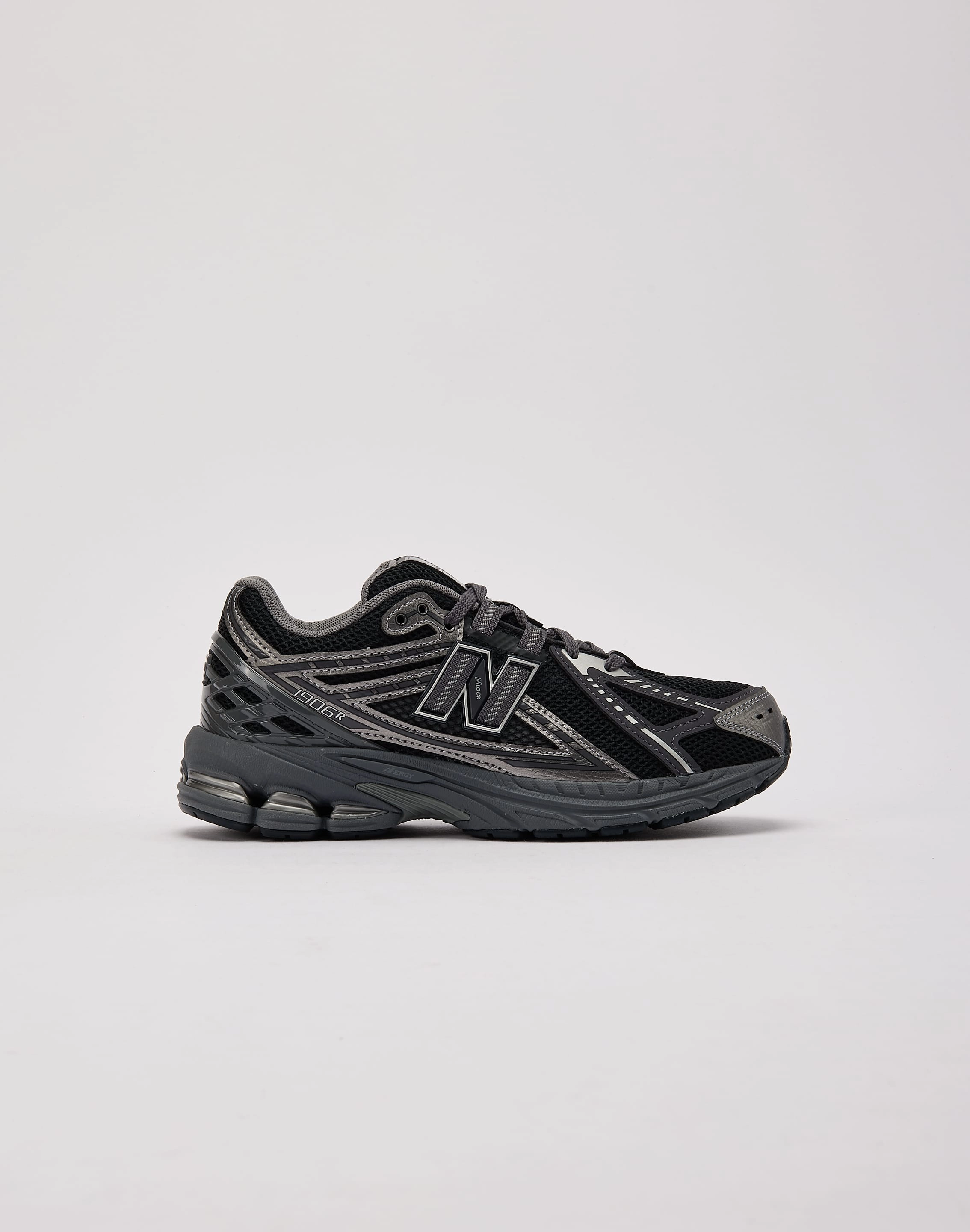 New Balance 1906R Grade-School Sustainable fashion practices Nautical - themed fashion