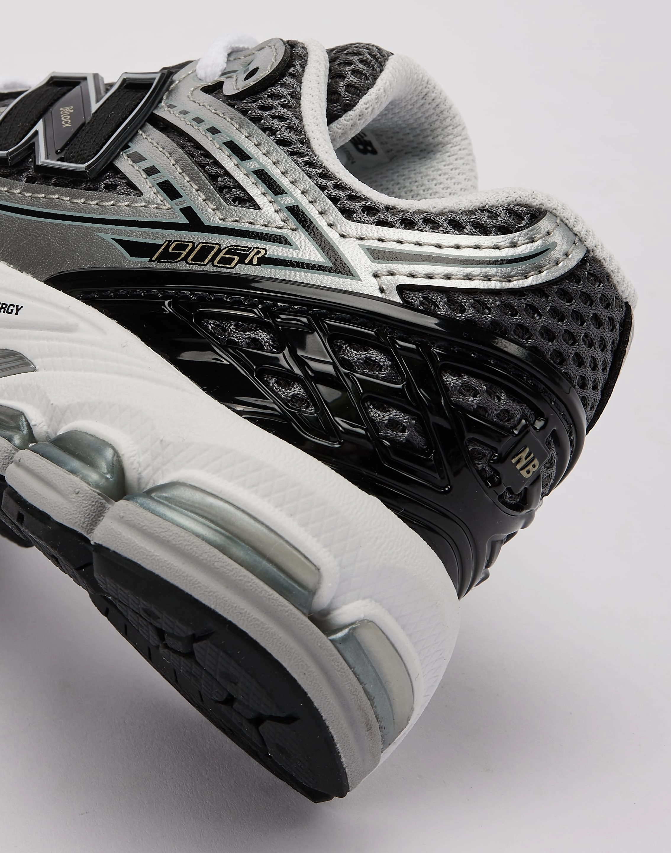 New Balance 1906R Pre-School Best - selling fashion