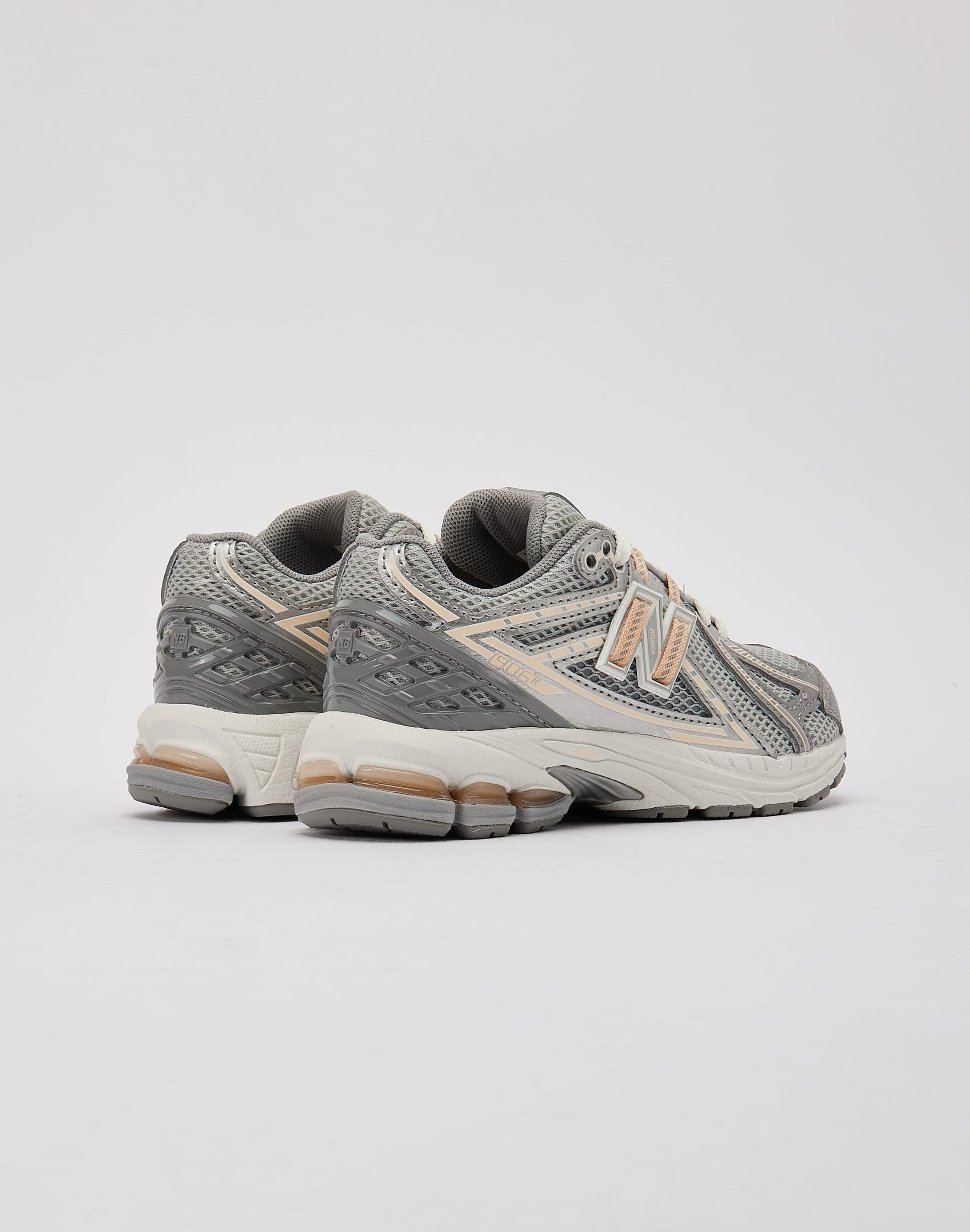 New Balance 1906R Pre-School Bohemian style items