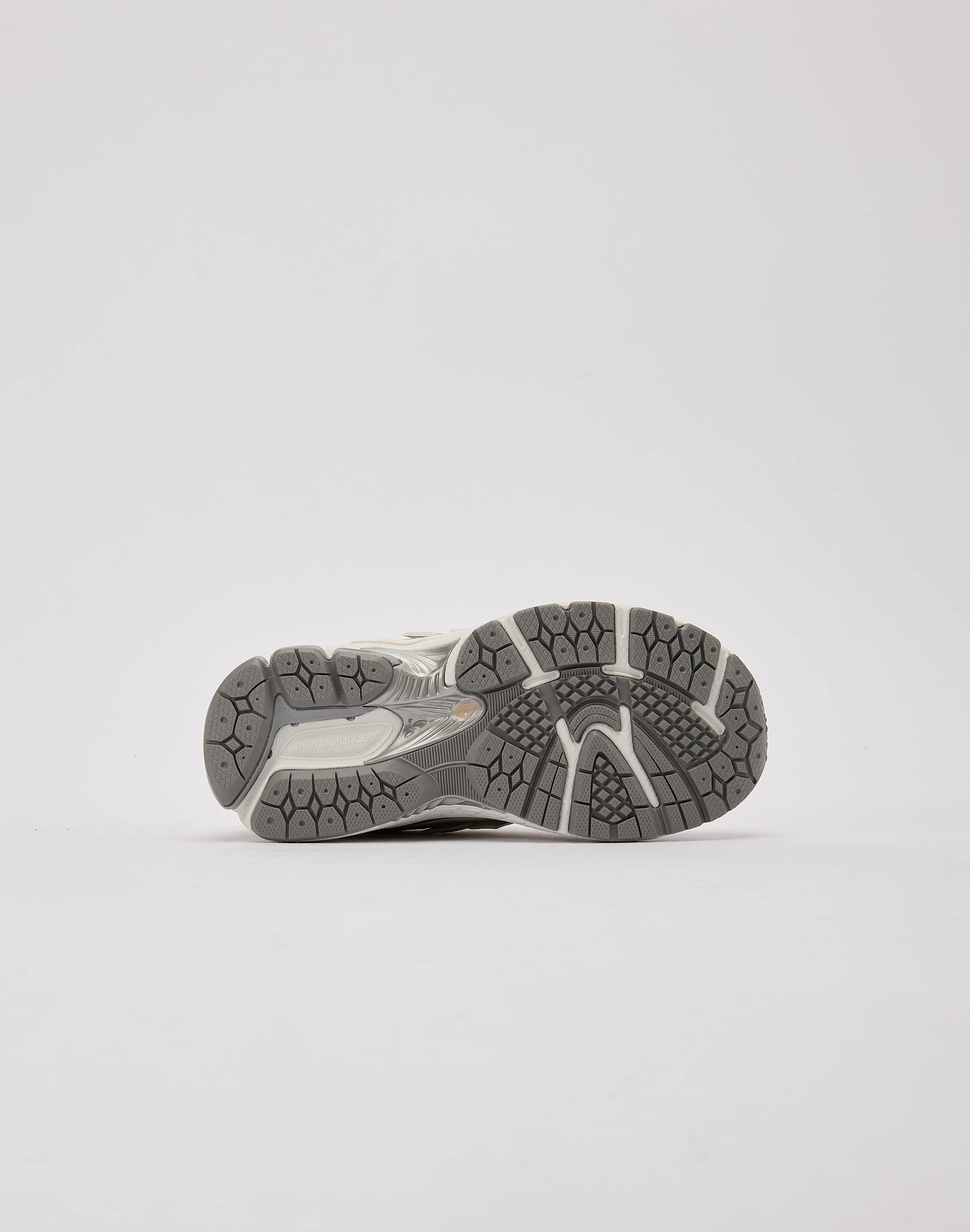 New Balance 1906R Pre-School Bohemian style items