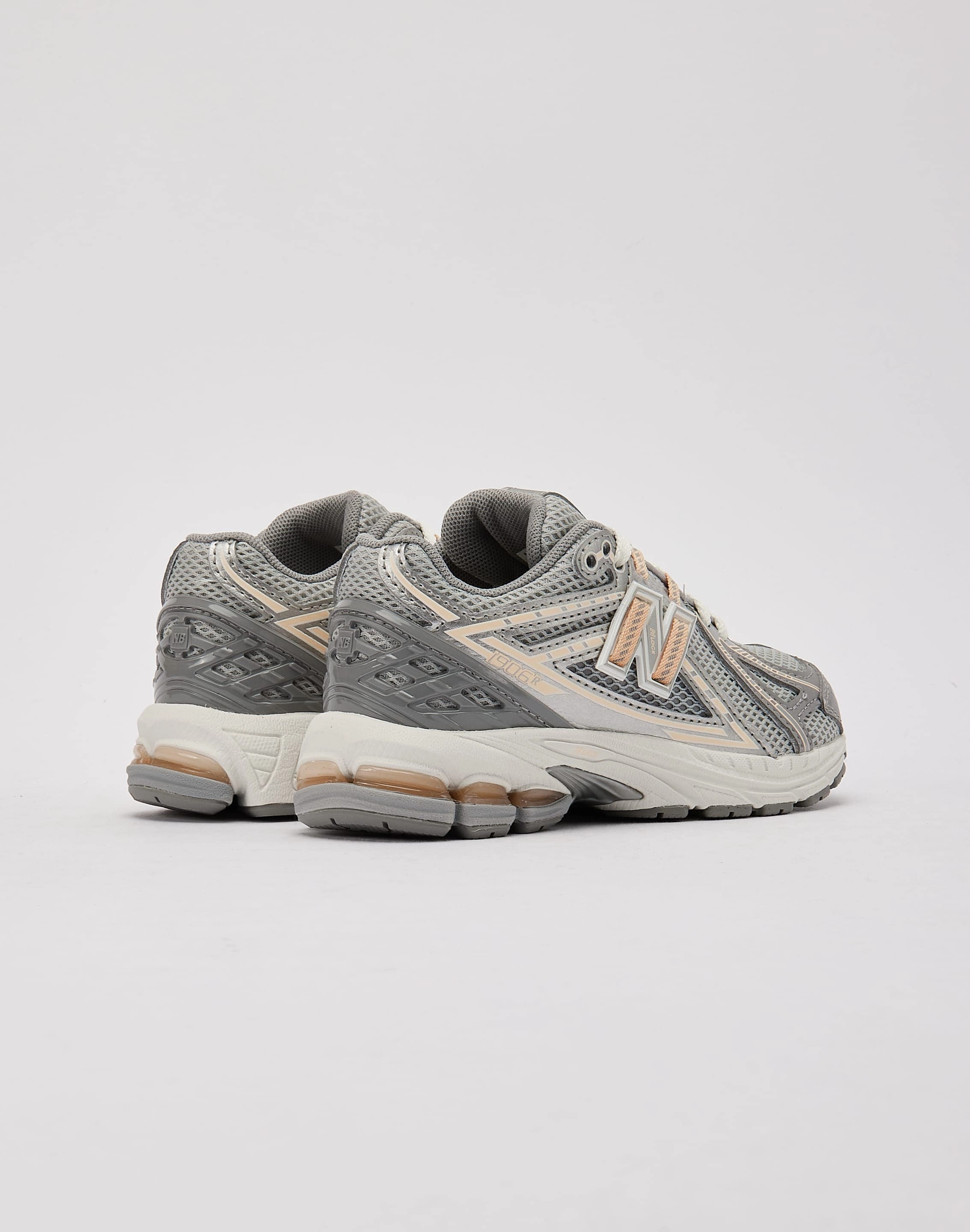 New Balance 1906R Pre-School Fashion subscription services